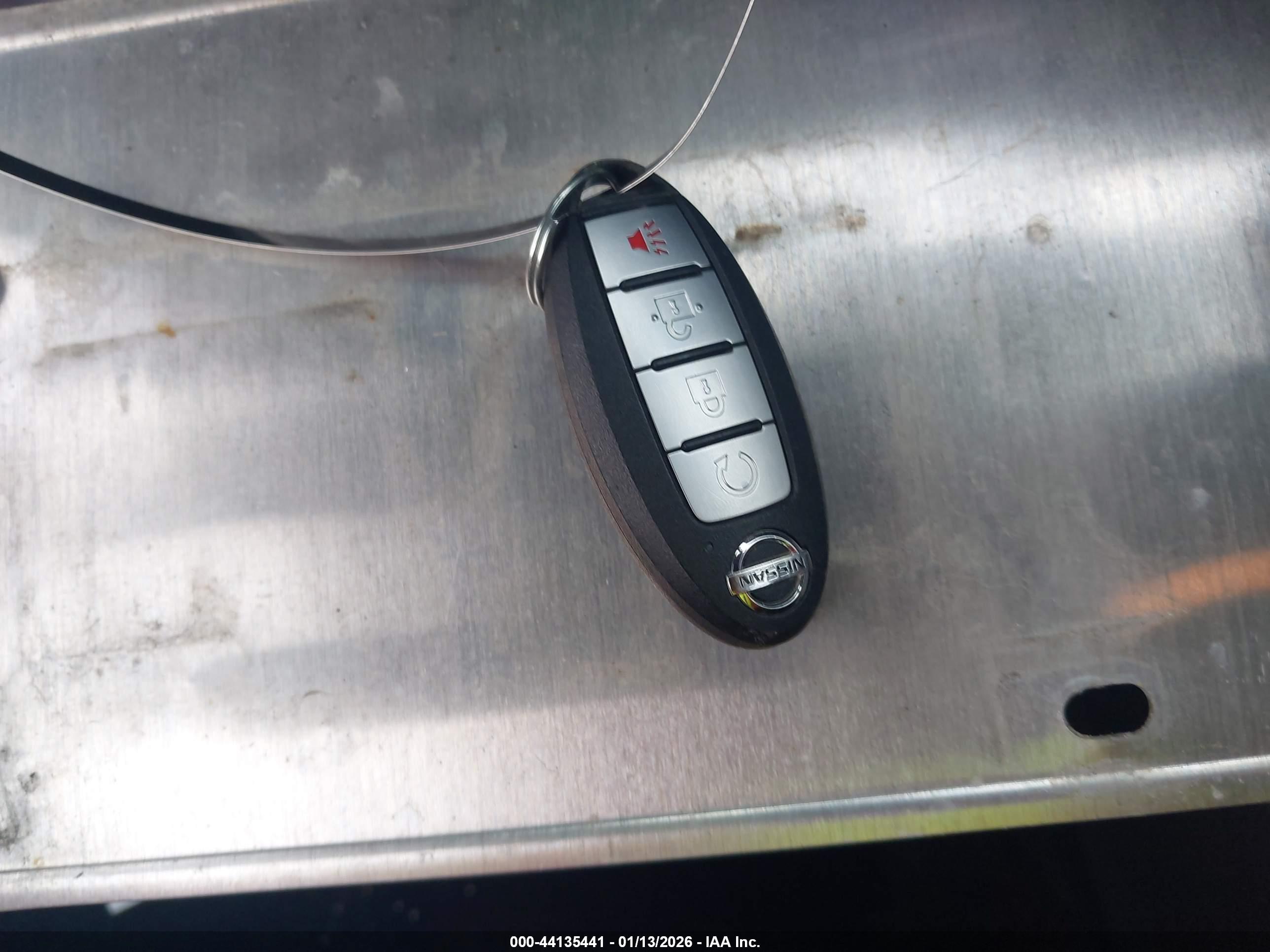 NISSAN ROGUE image 11