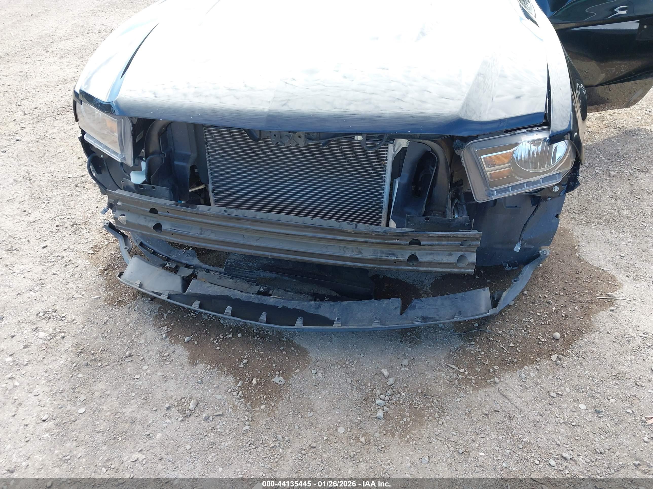 FORD MUSTANG image 6