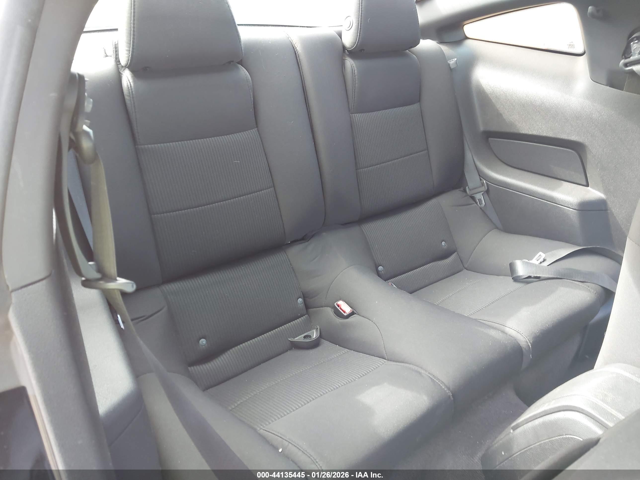FORD MUSTANG image 8