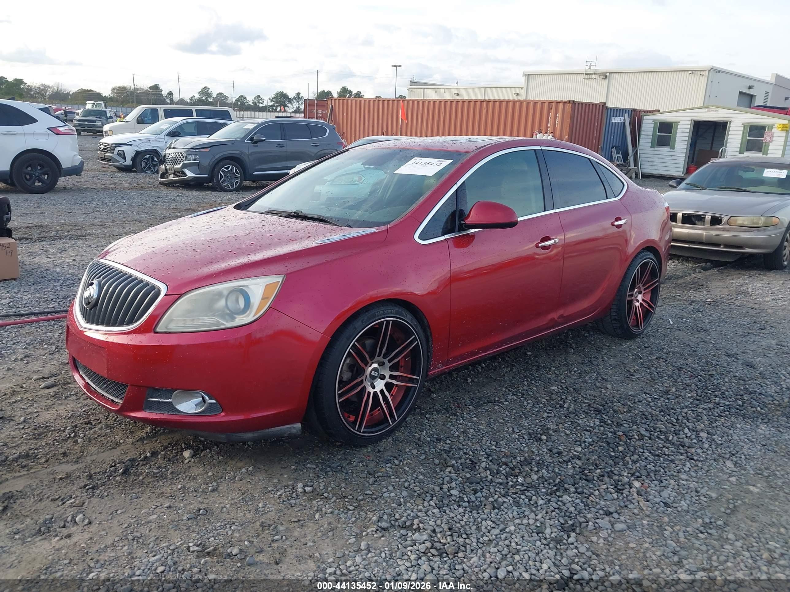 BUICK VERANO image 2