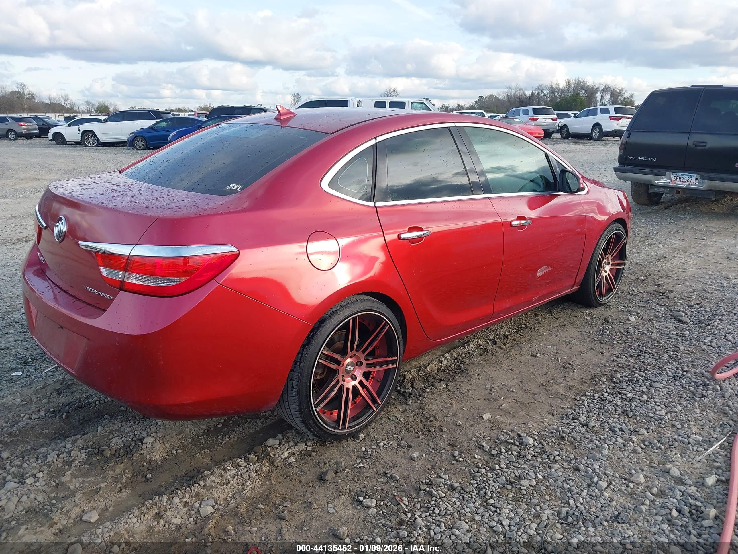 BUICK VERANO image 4