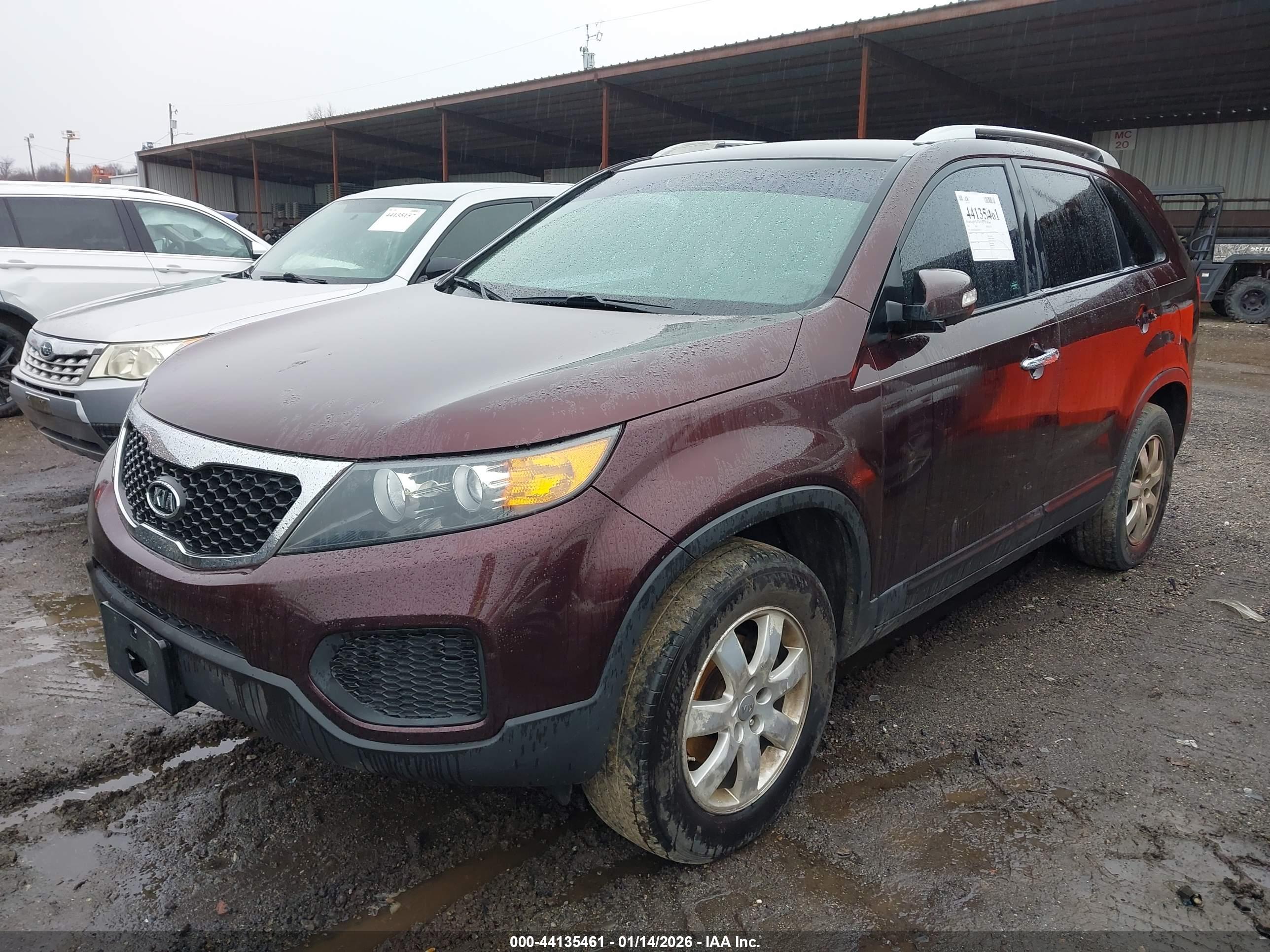 KIA SORENTO image 2