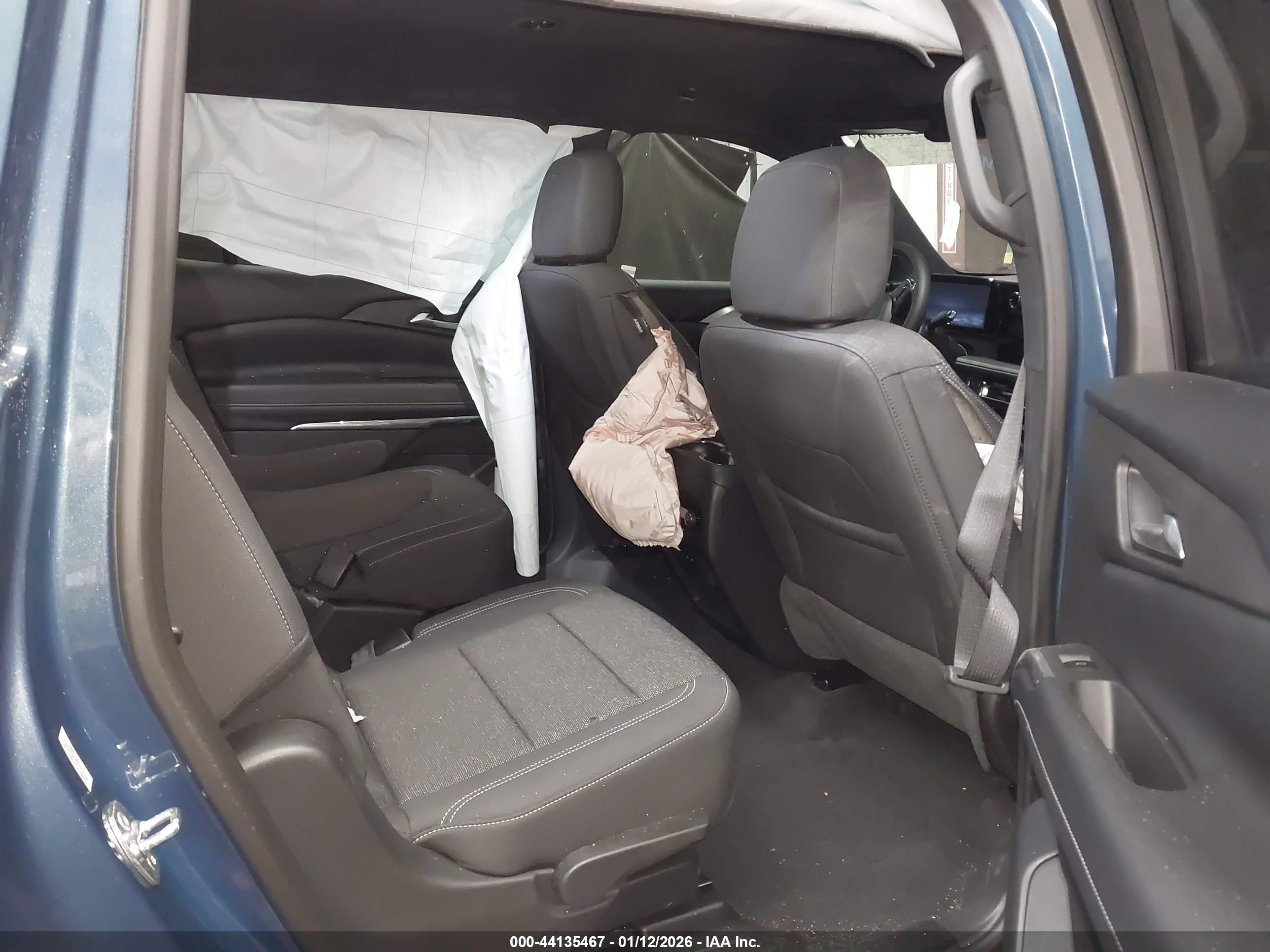 CHEVROLET TRAVERSE image 8