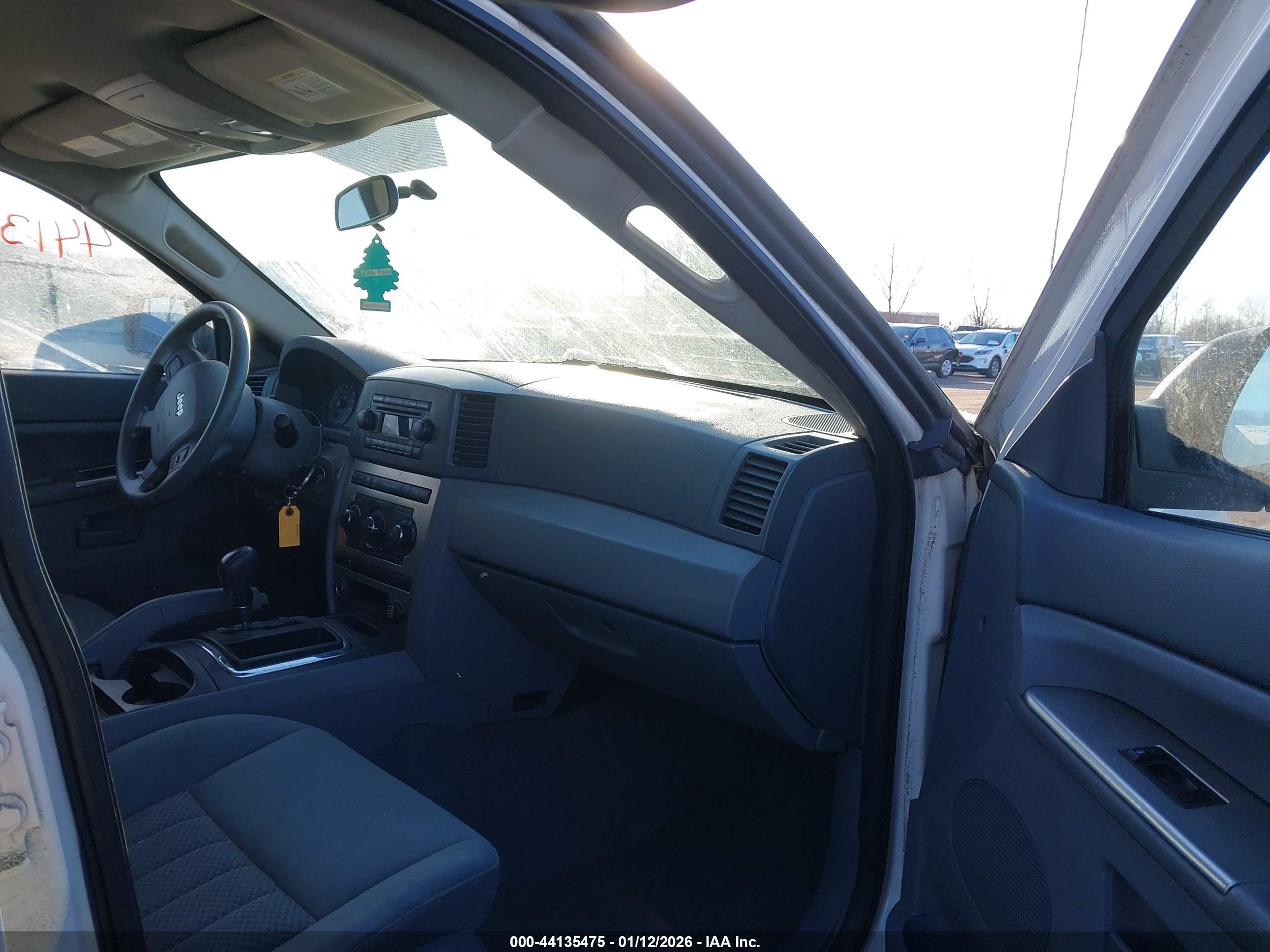 JEEP GRAND image 5