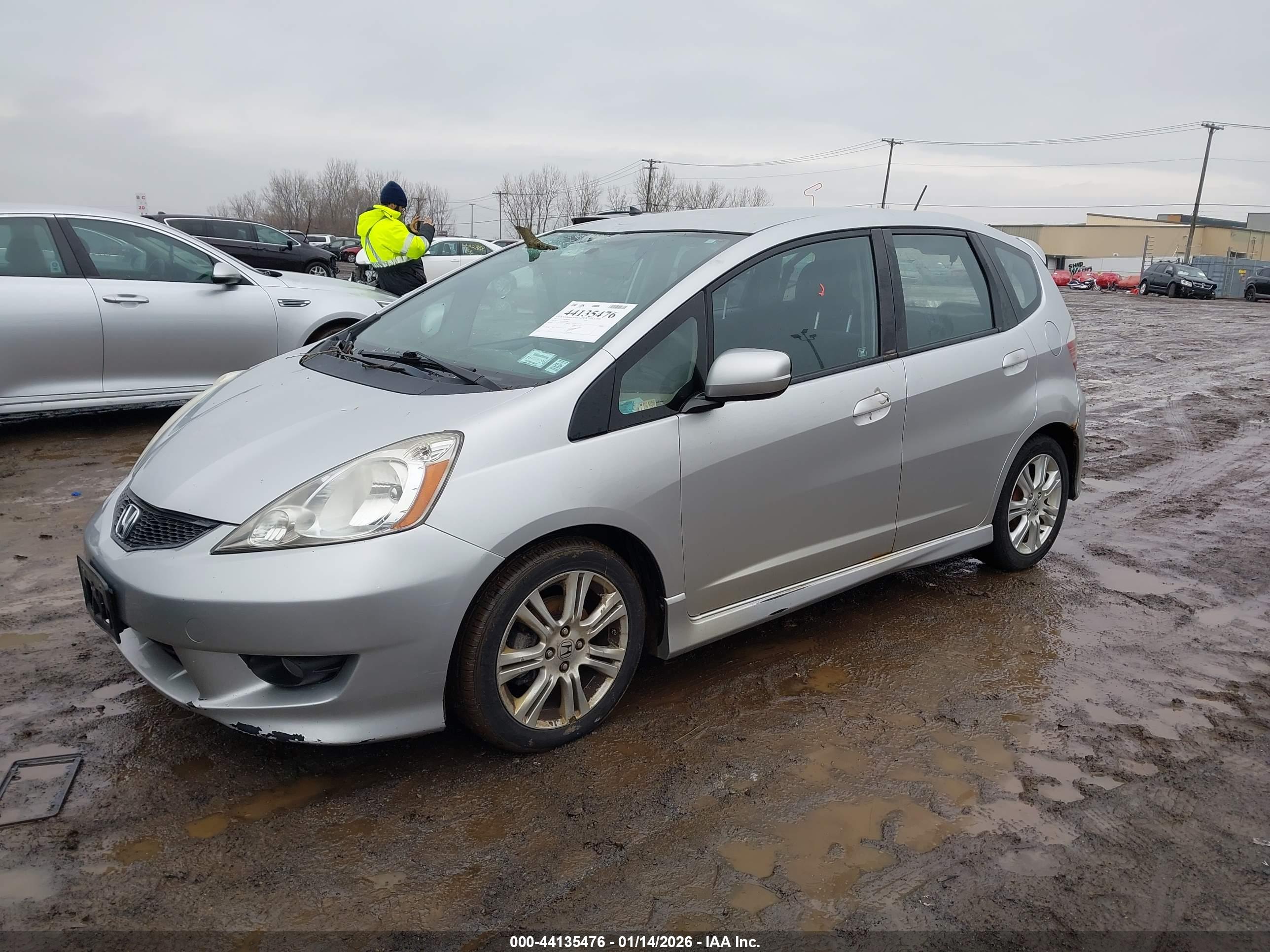 HONDA FIT image 2