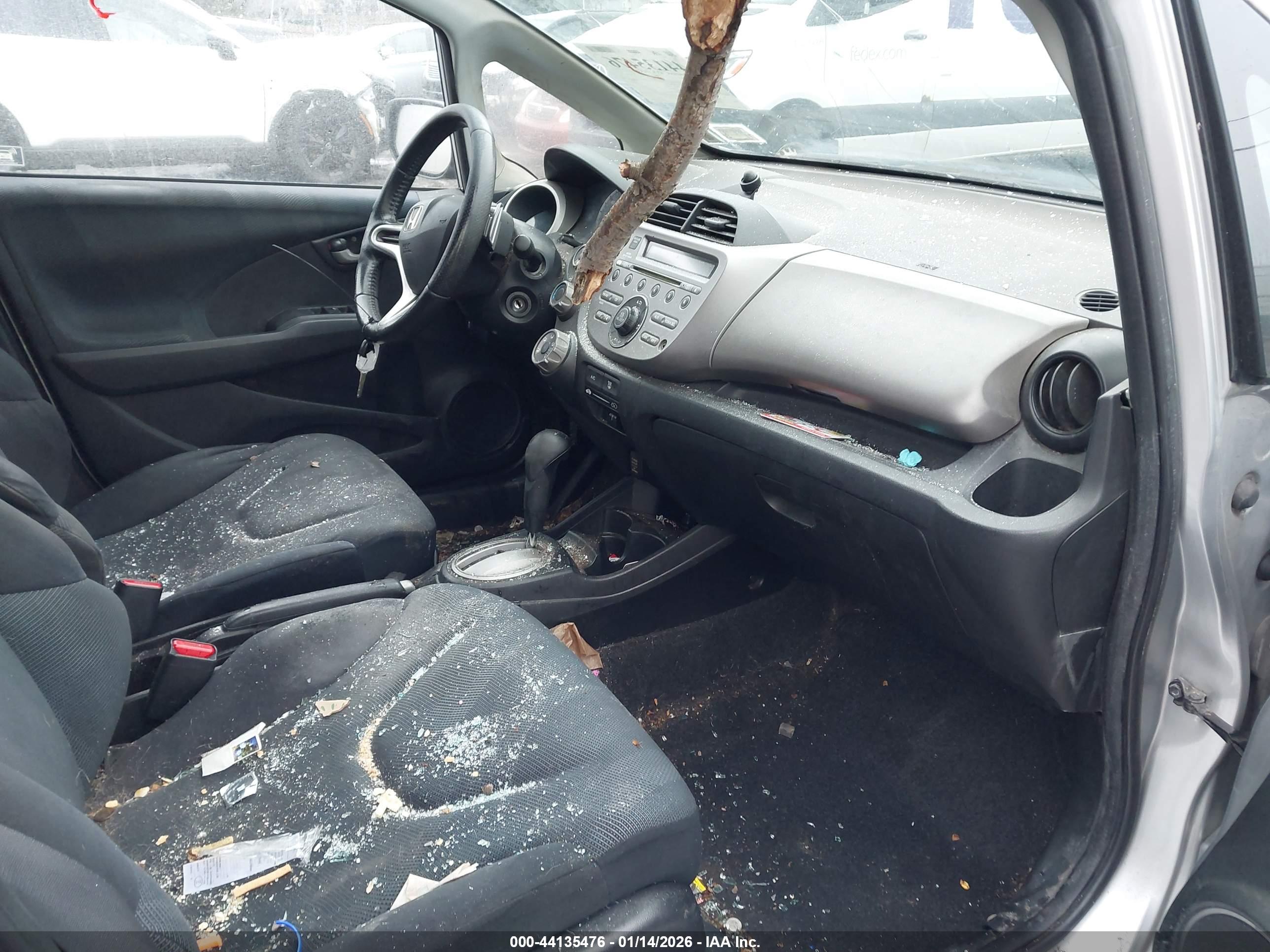 HONDA FIT image 5