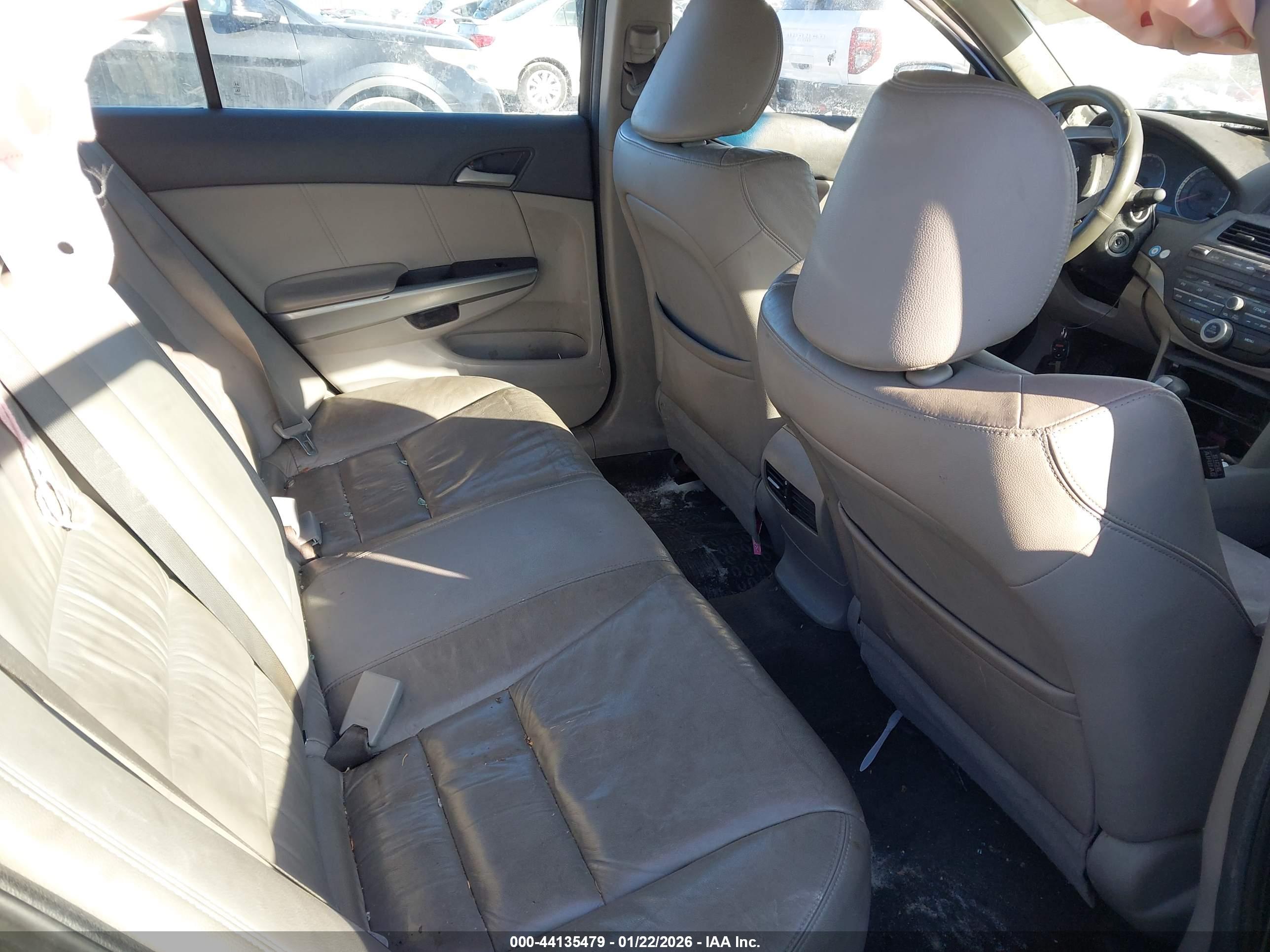 HONDA ACCORD image 8