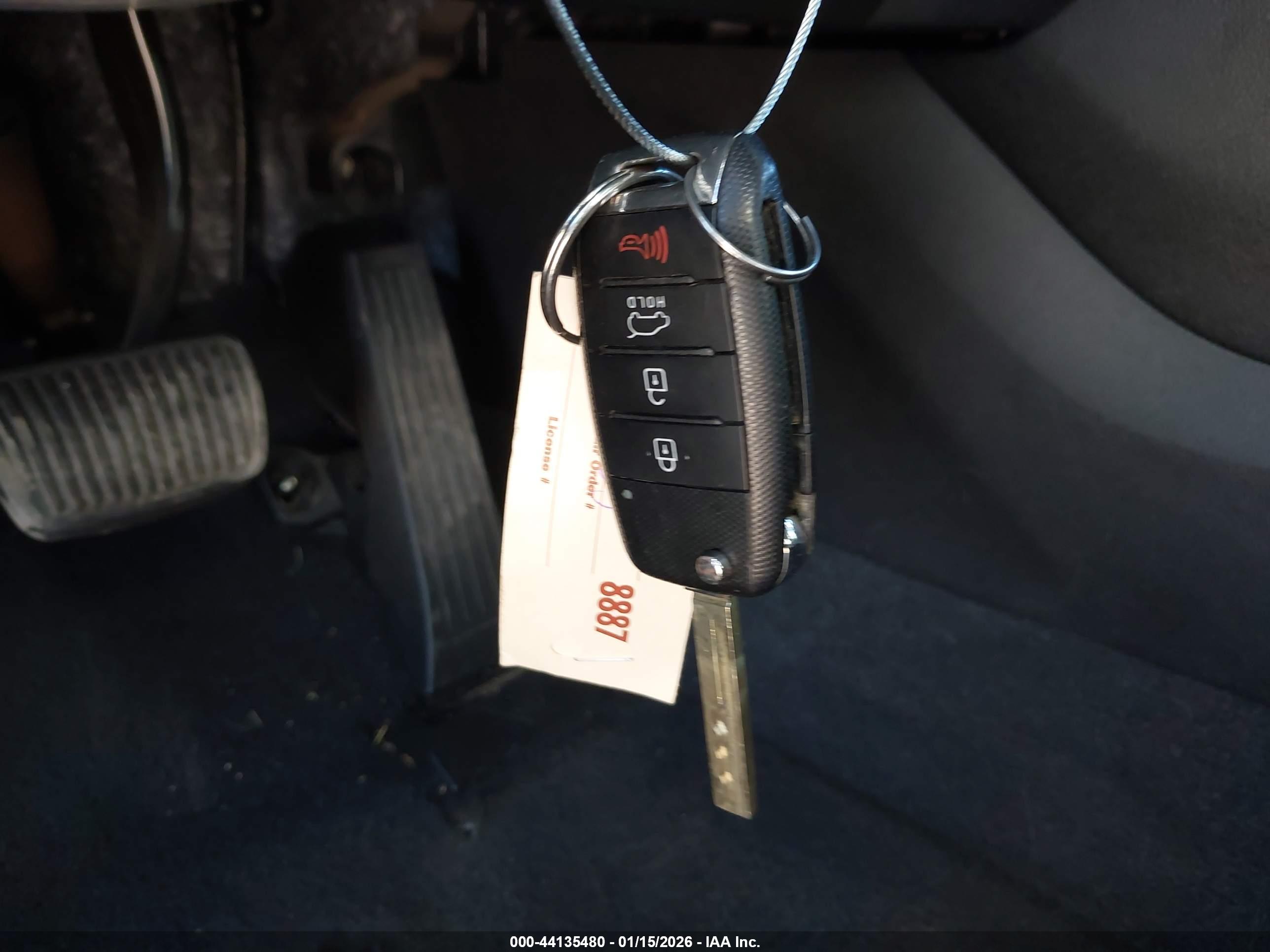 KIA SORENTO image 11