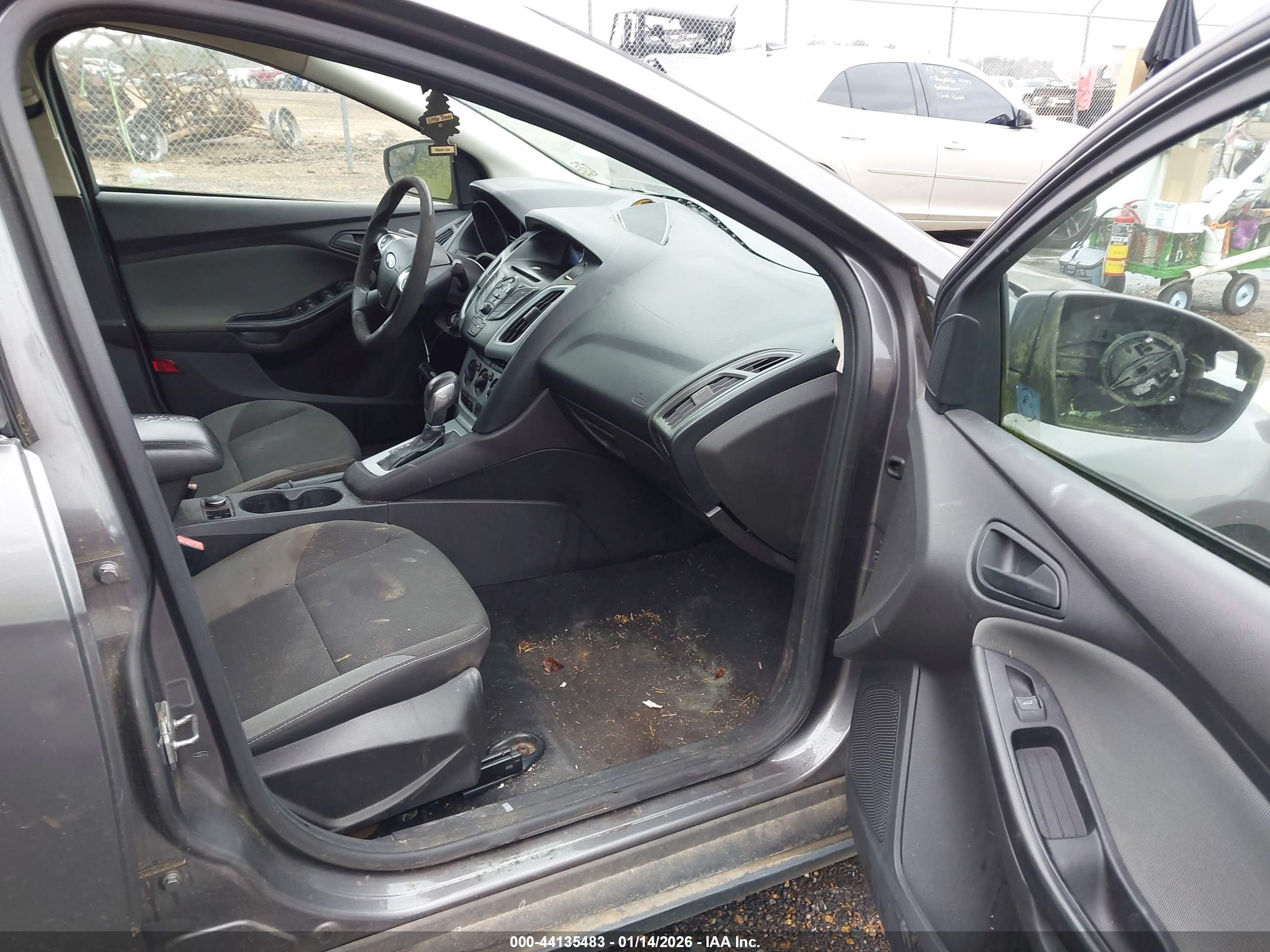 FORD FOCUS image 5