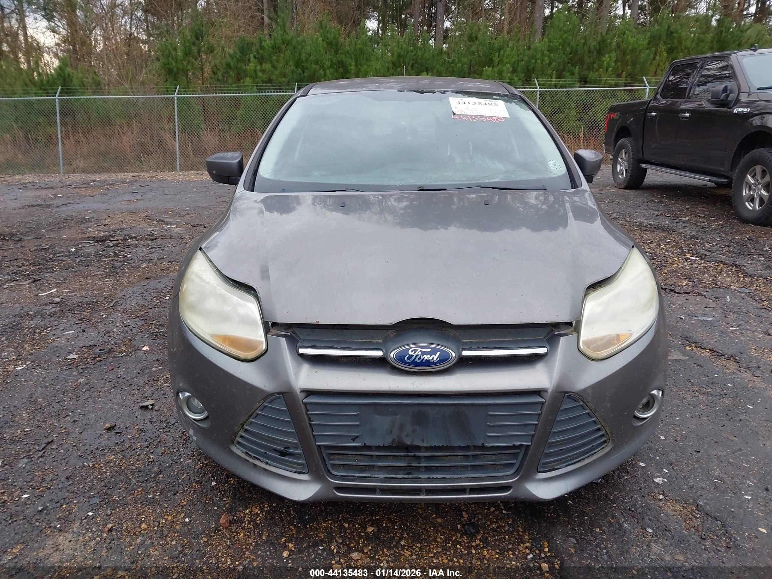 FORD FOCUS image 6
