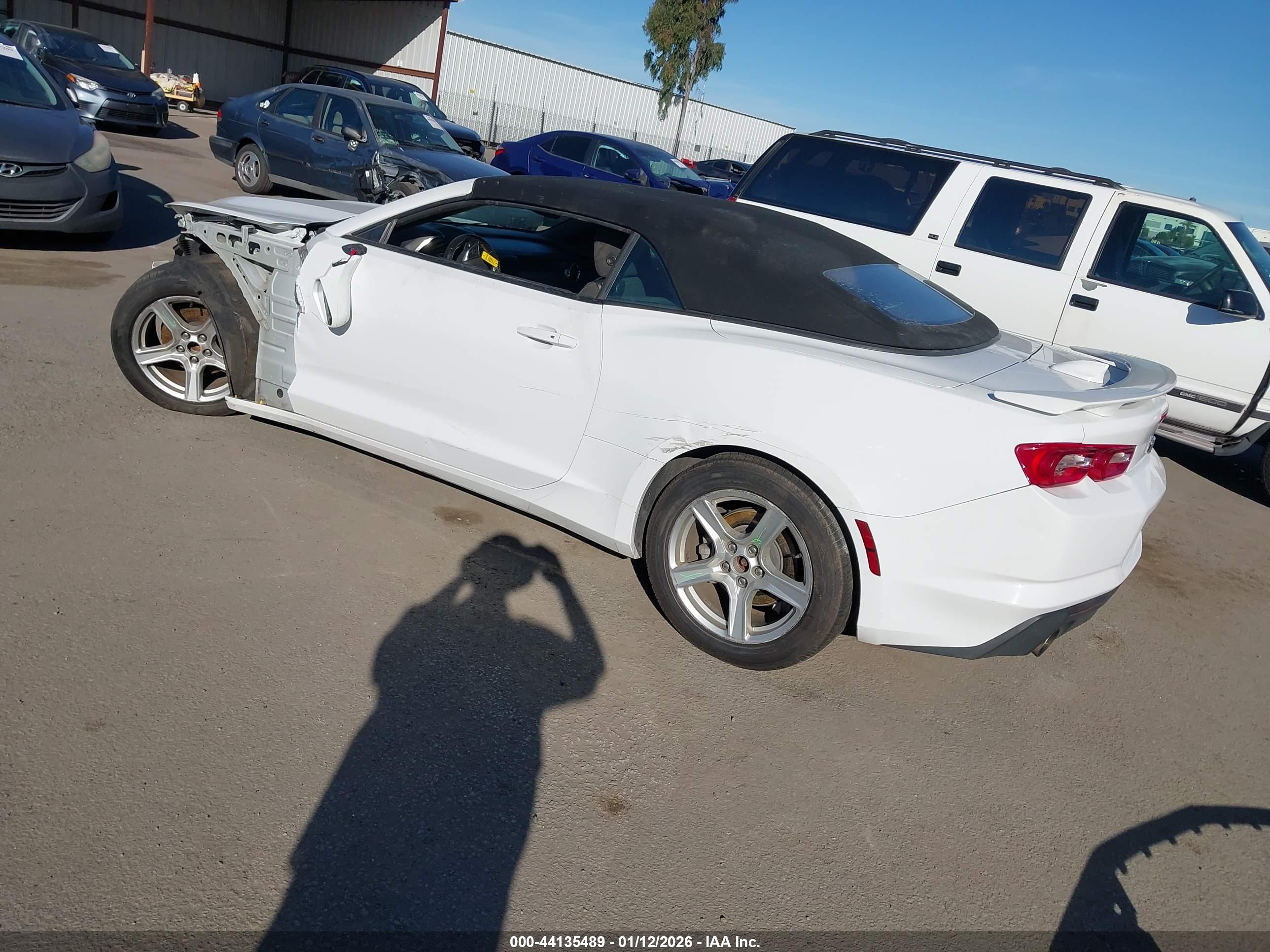 CHEVROLET CAMARO image 3