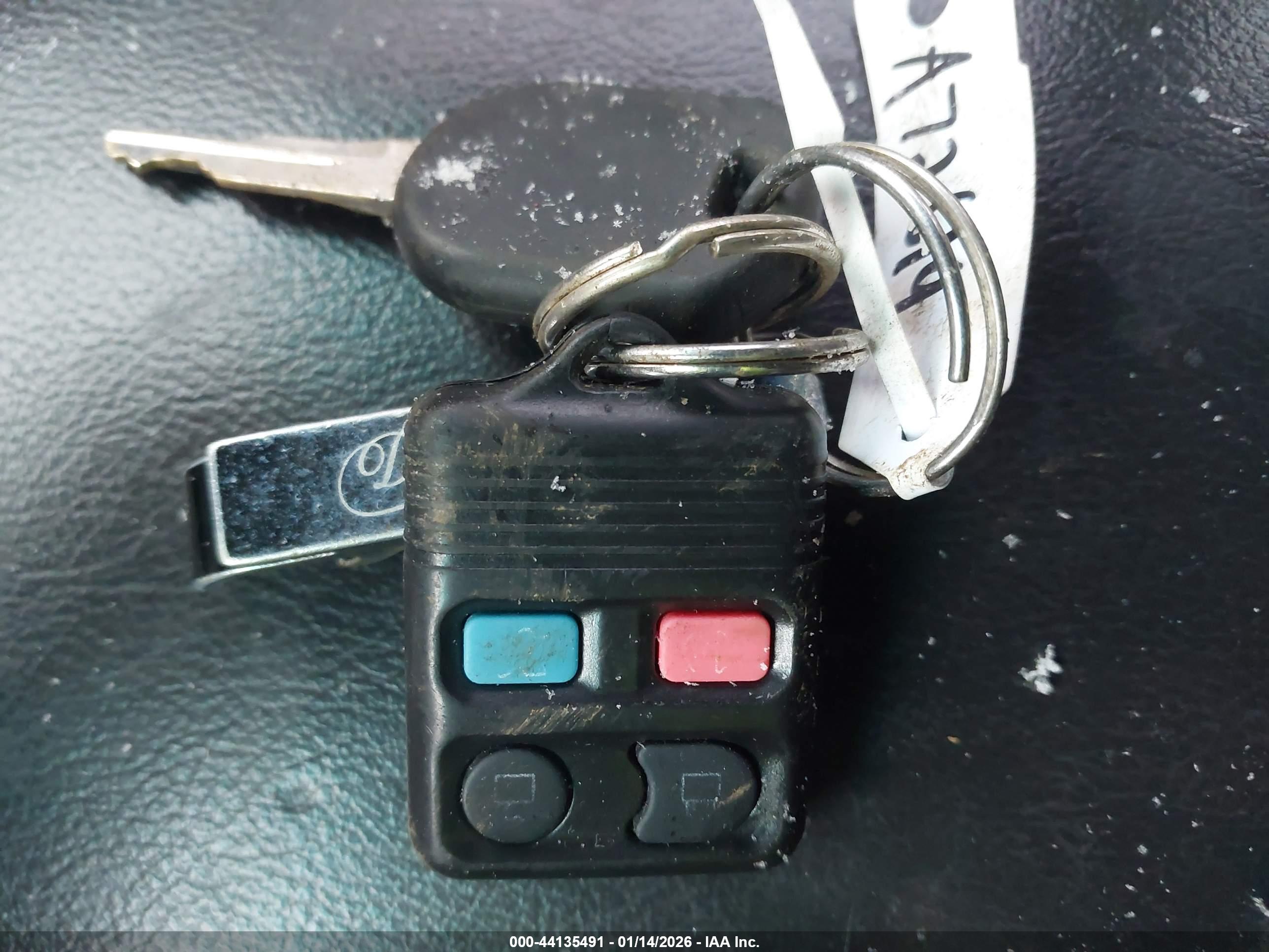 FORD EXPLORER image 11