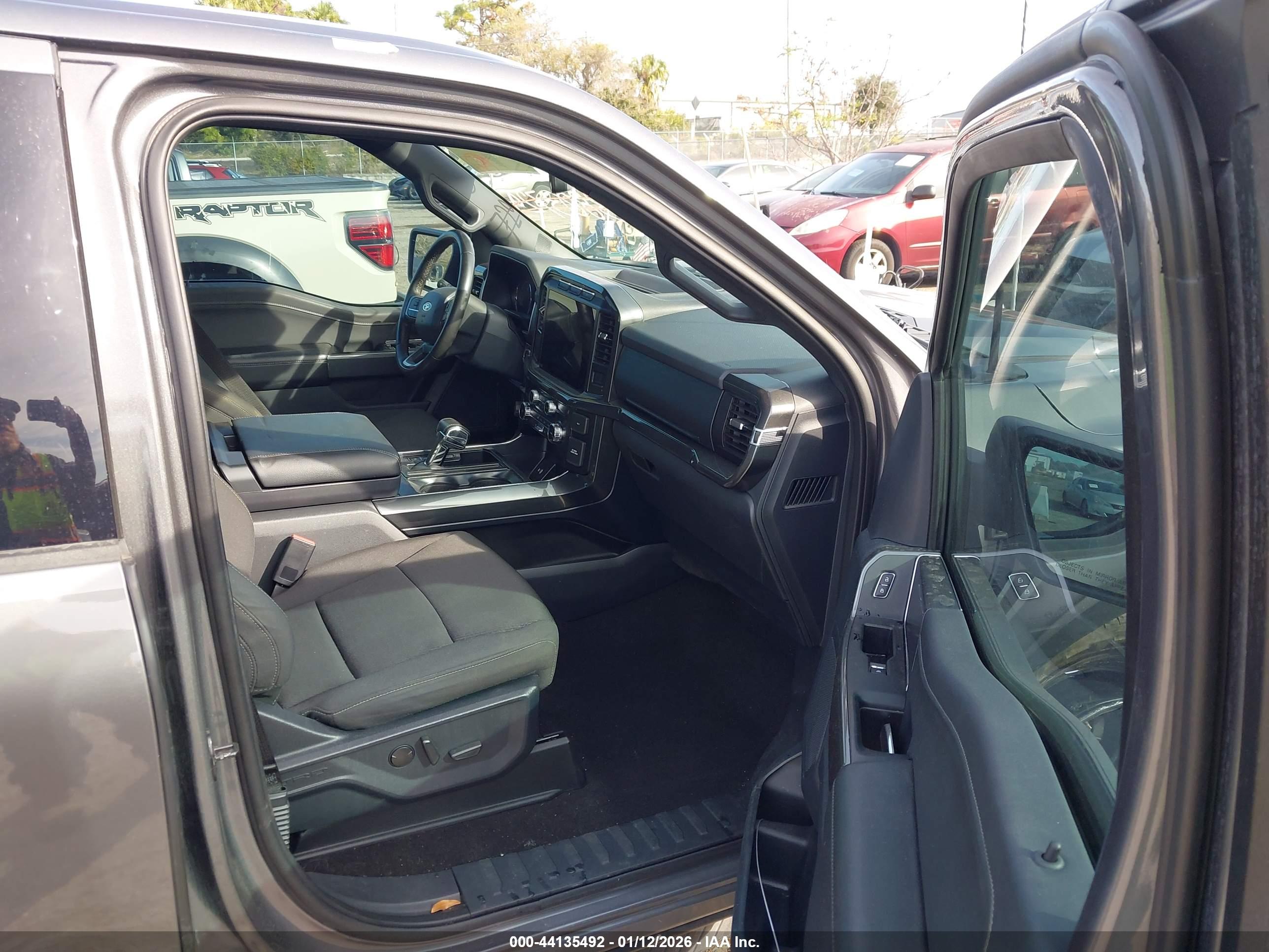 FORD F-150 image 5