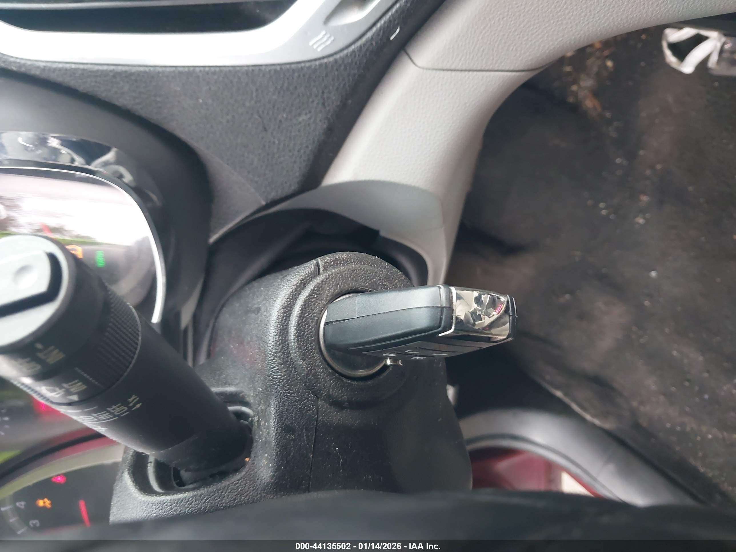 GMC TERRAIN image 11