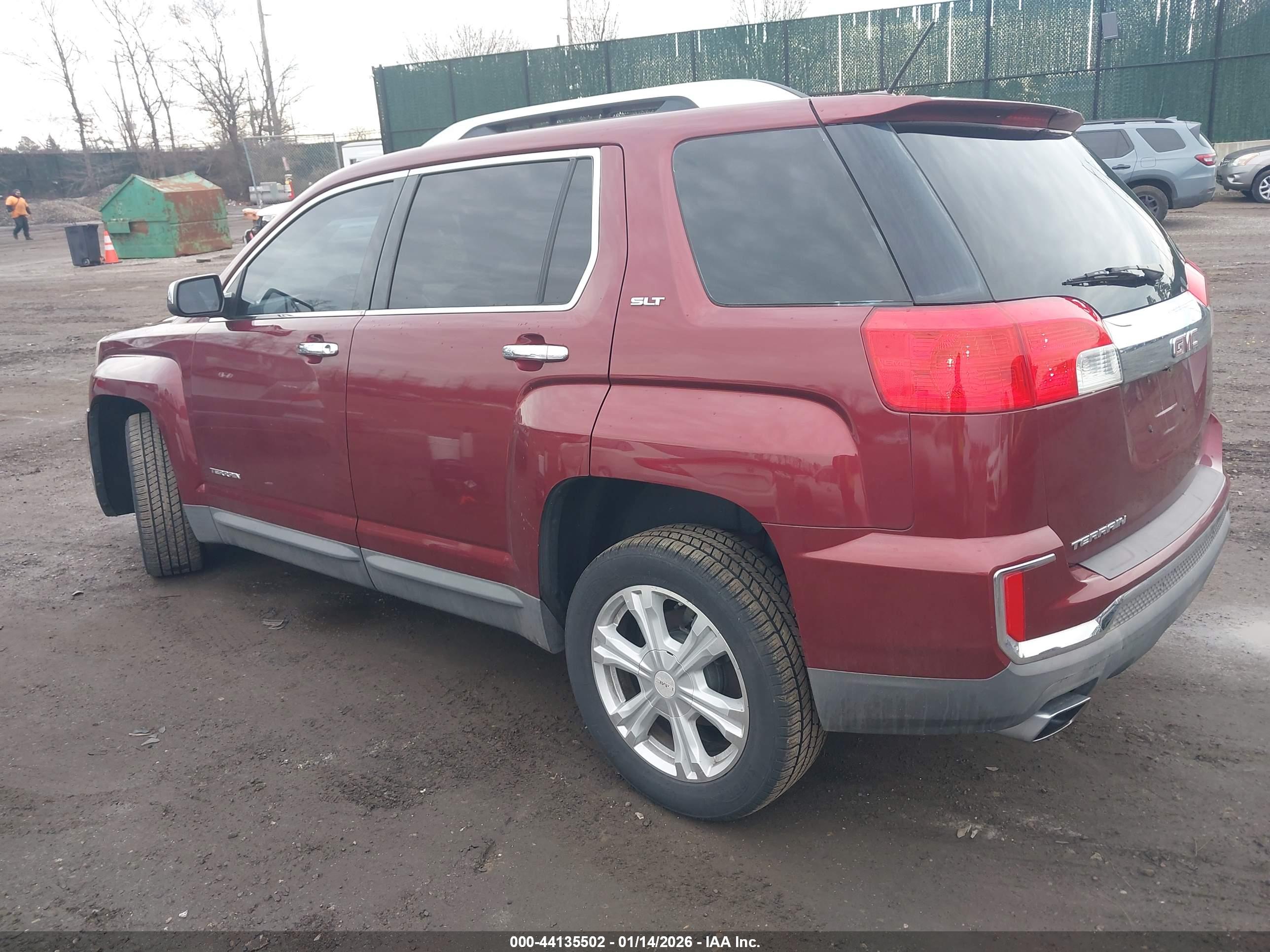 GMC TERRAIN image 3