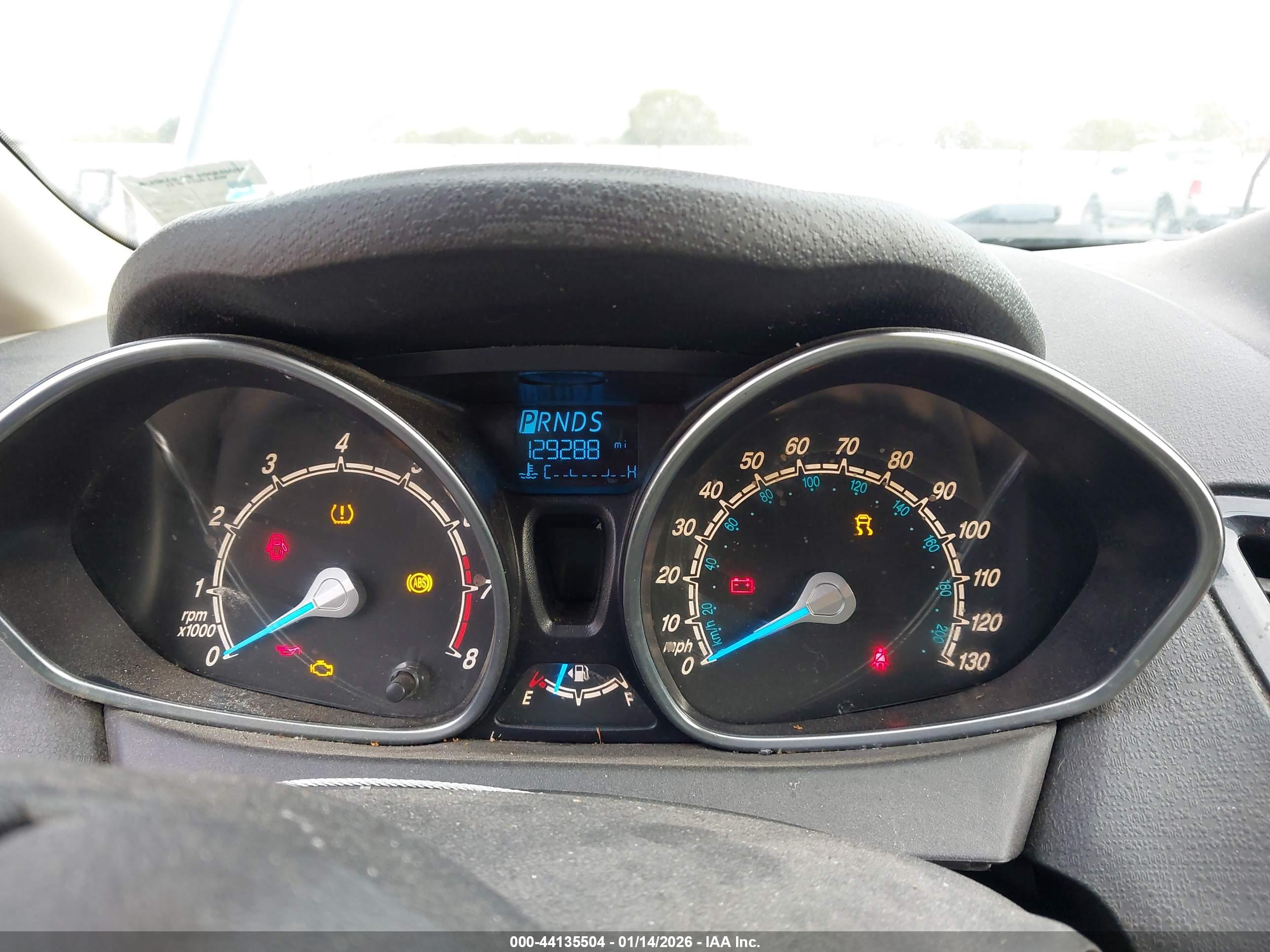 FORD FIESTA image 7