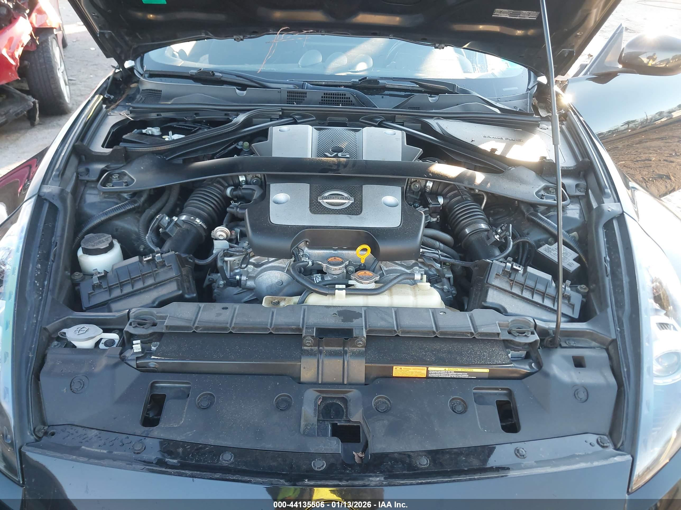 NISSAN 370Z image 10