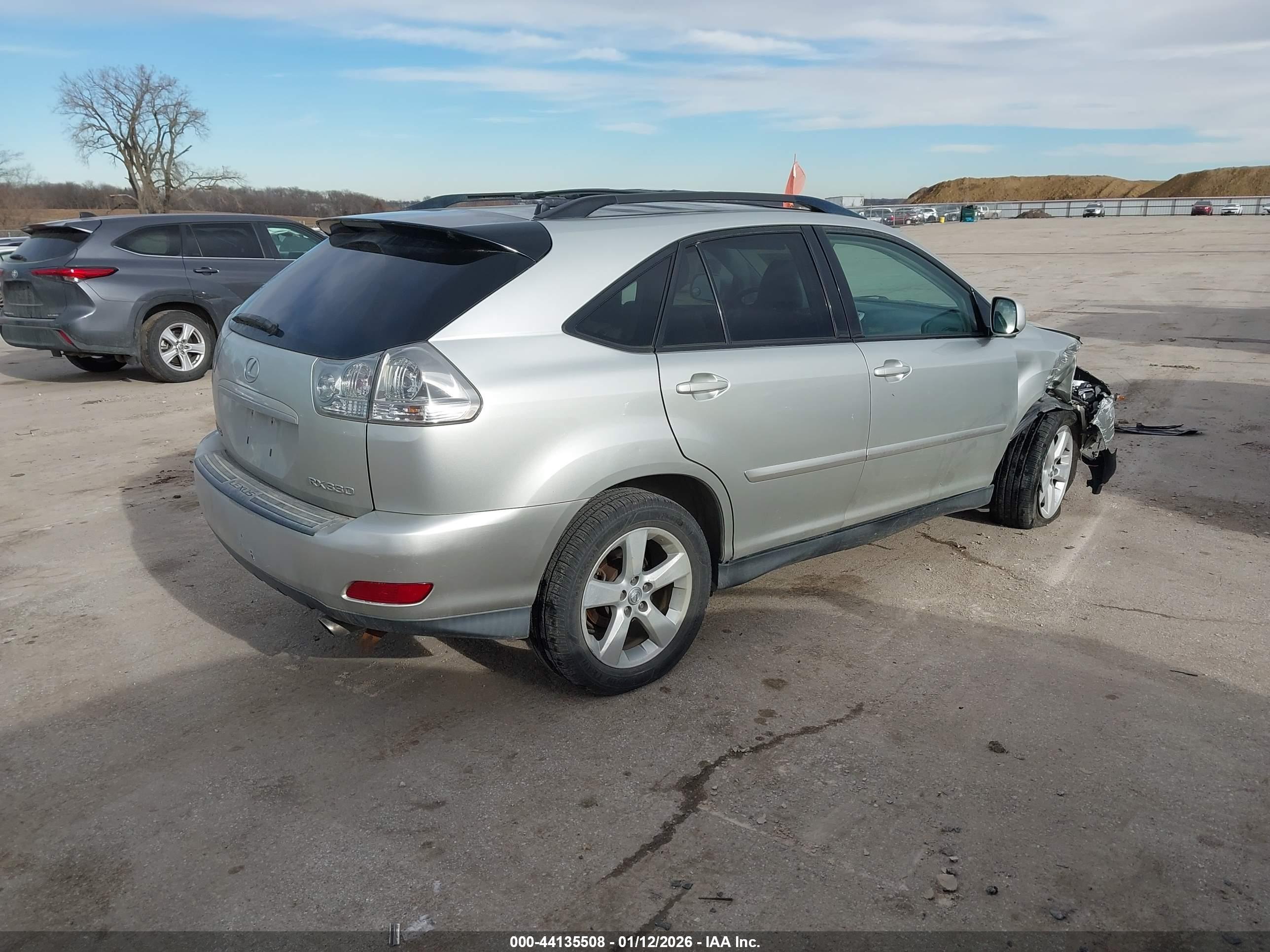 LEXUS RX image 4