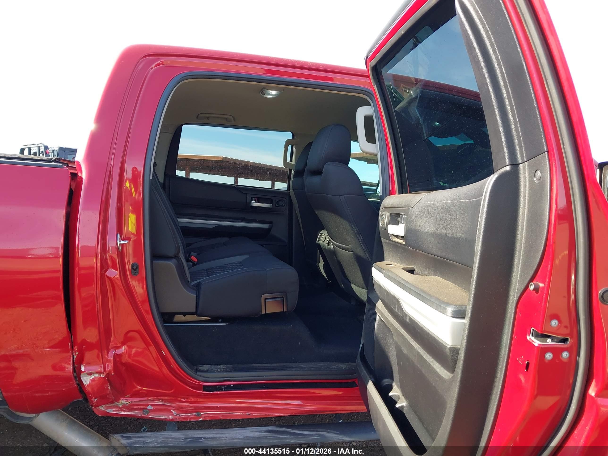 TOYOTA TUNDRA image 8
