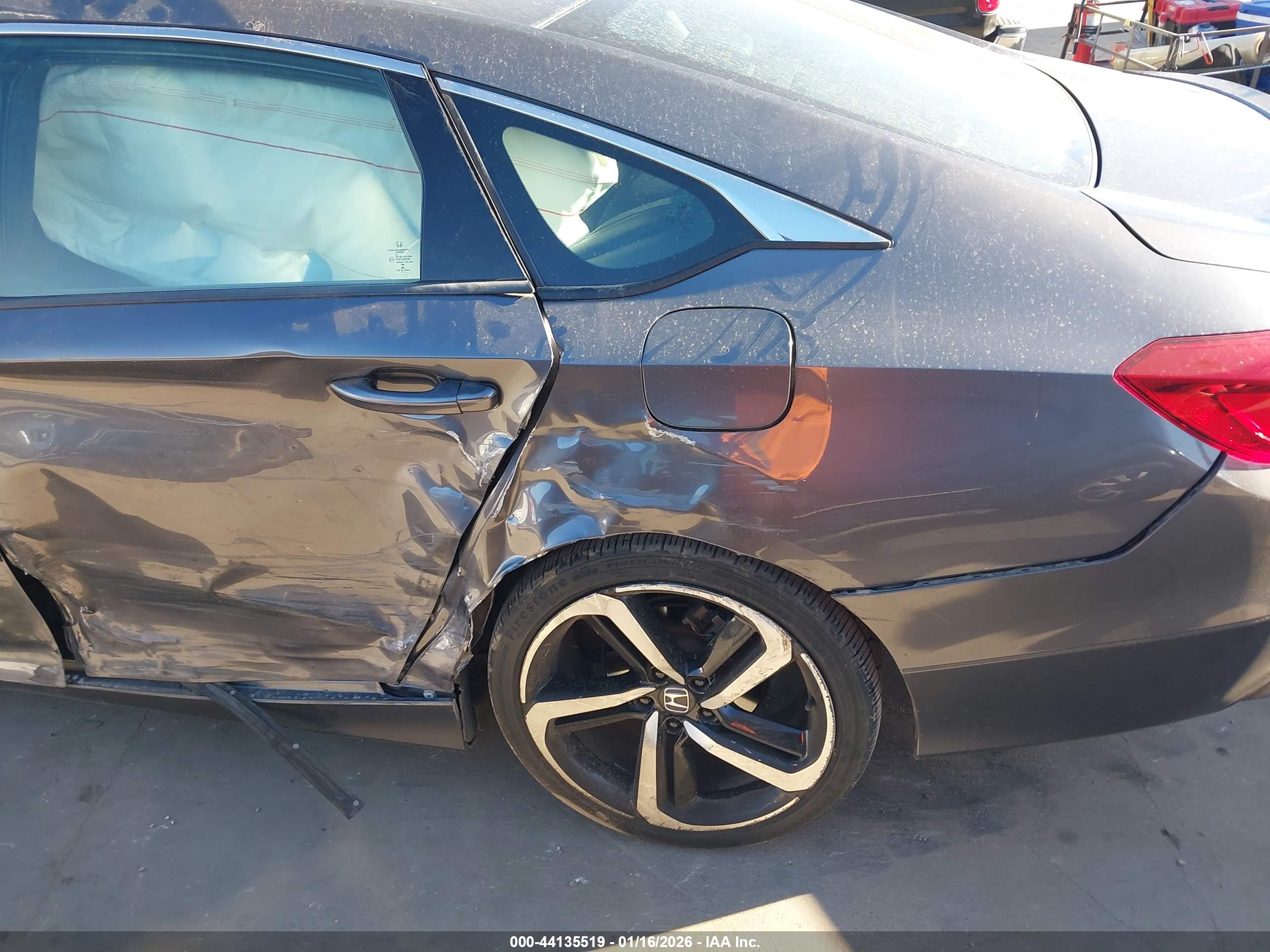 HONDA ACCORD image 6