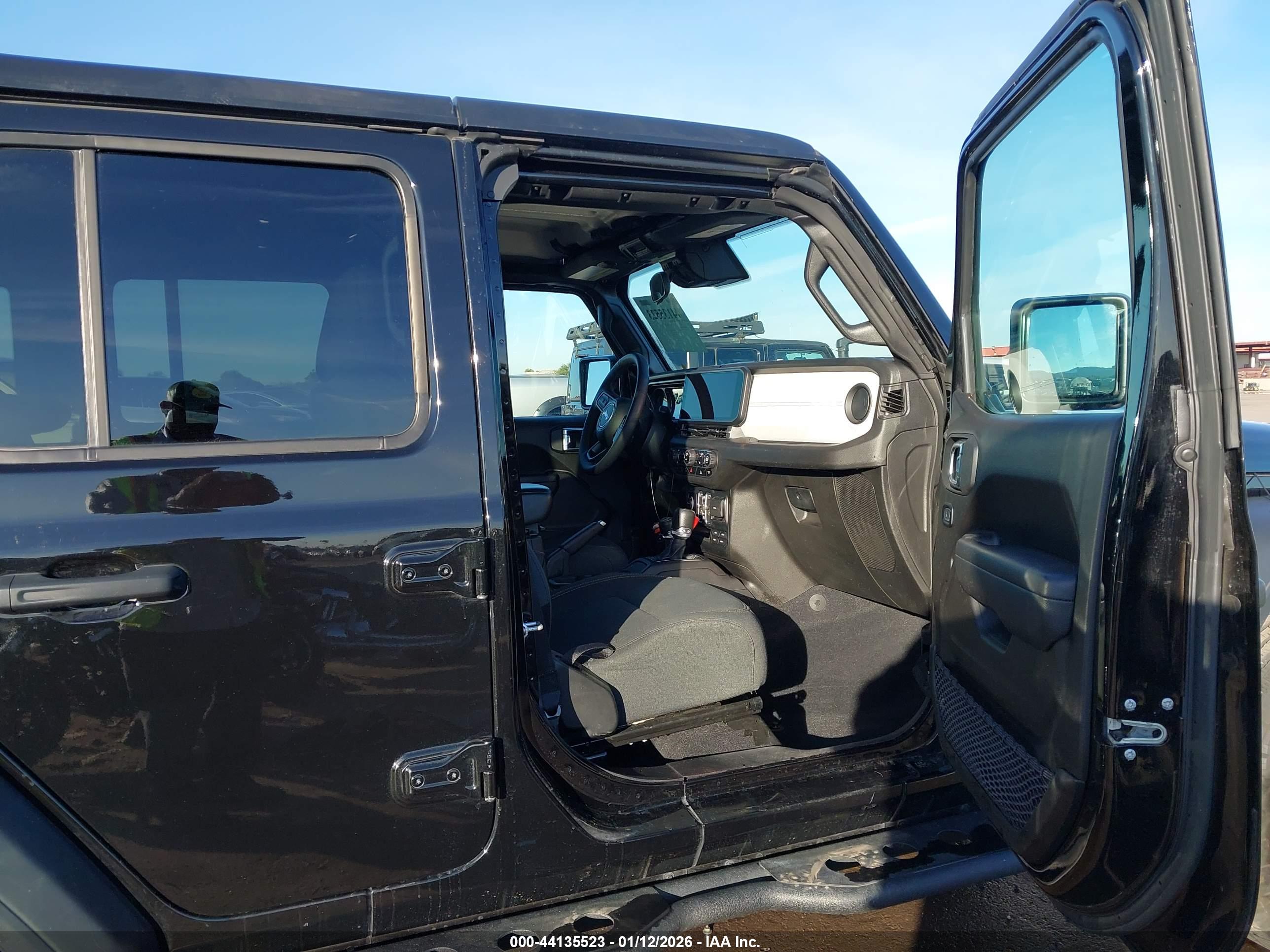 JEEP WRANGLER image 5