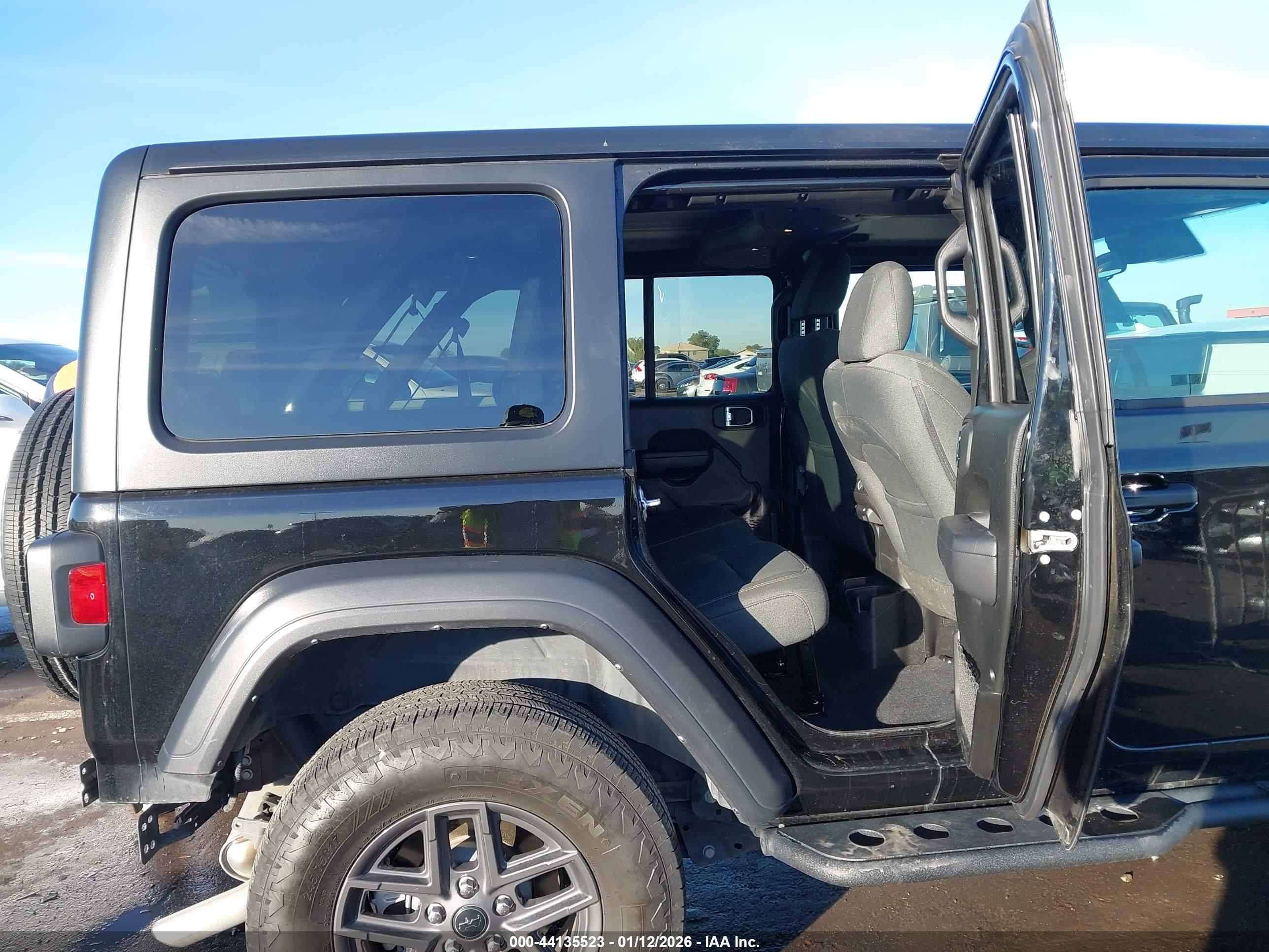 JEEP WRANGLER image 8