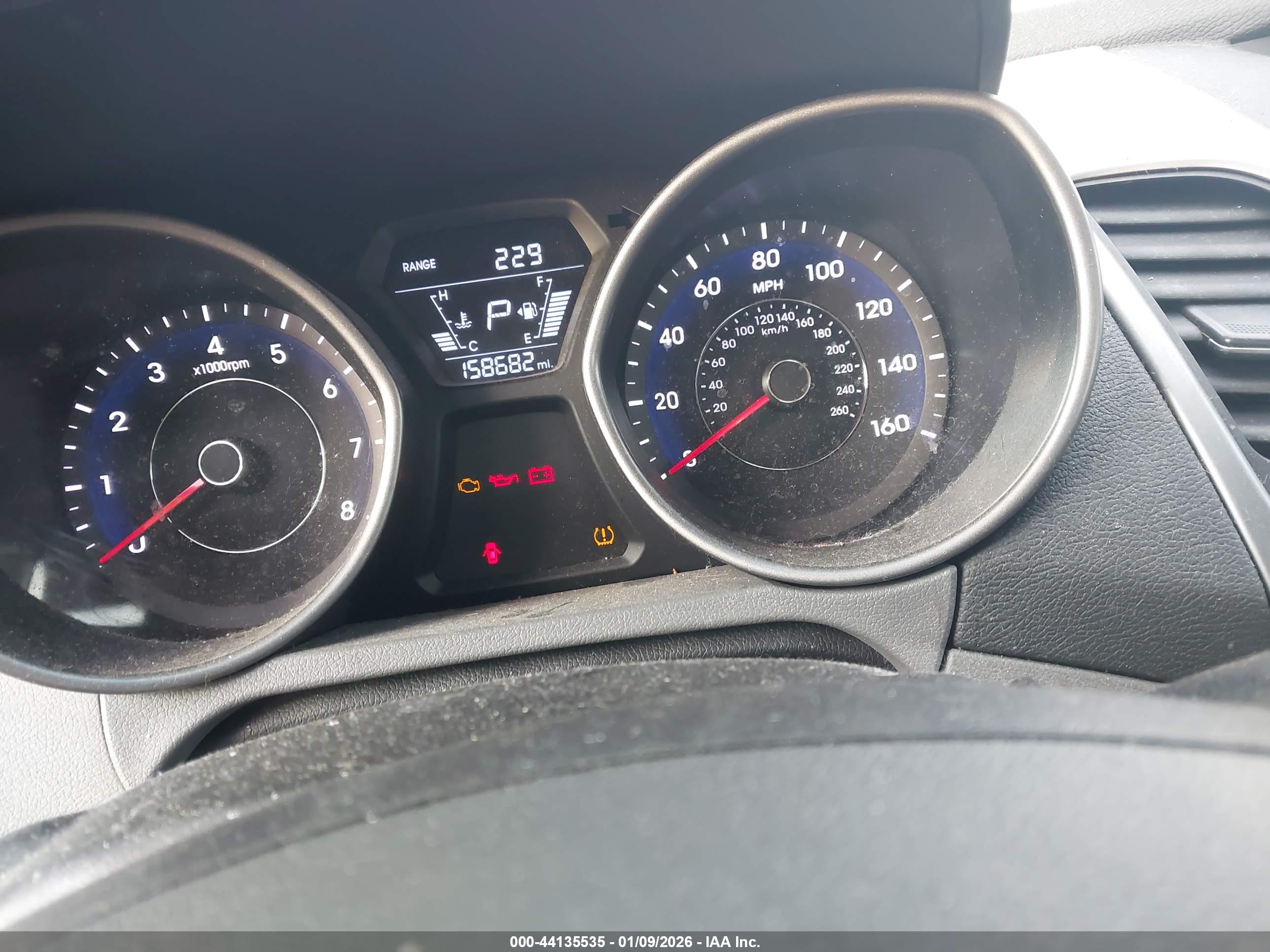 HYUNDAI ELANTRA image 7