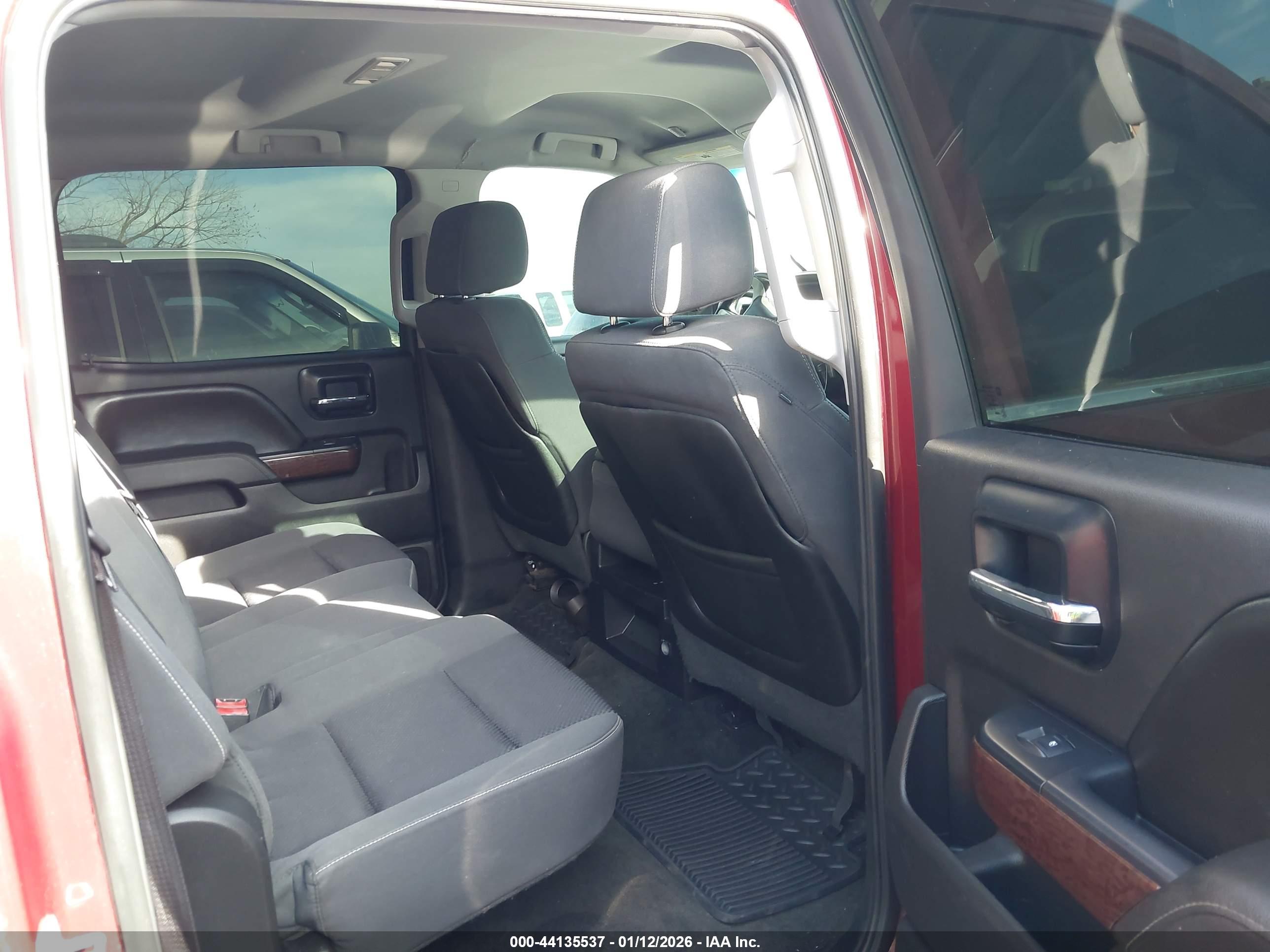 GMC SIERRA image 8