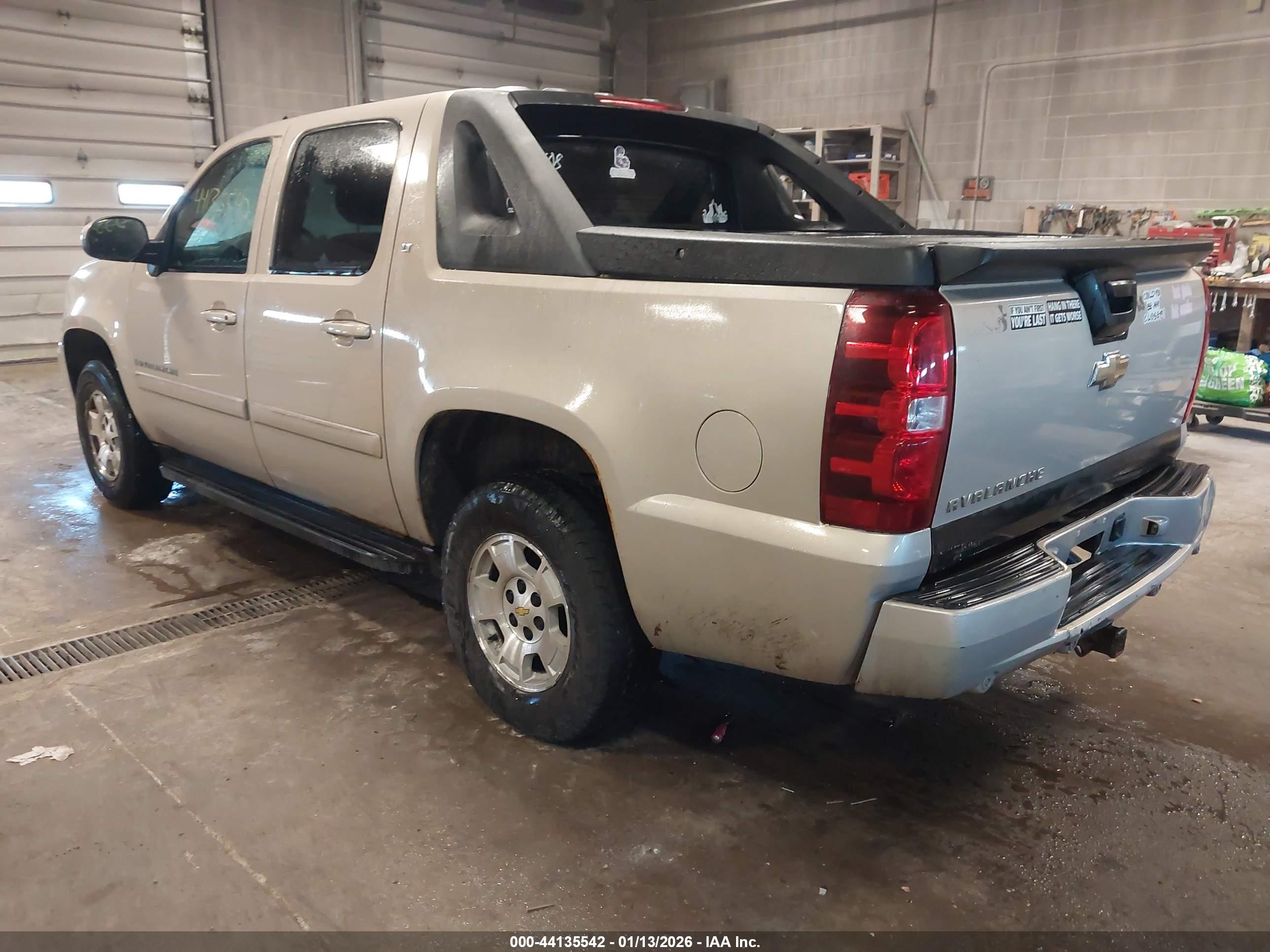 CHEVROLET AVALANCHE image 3