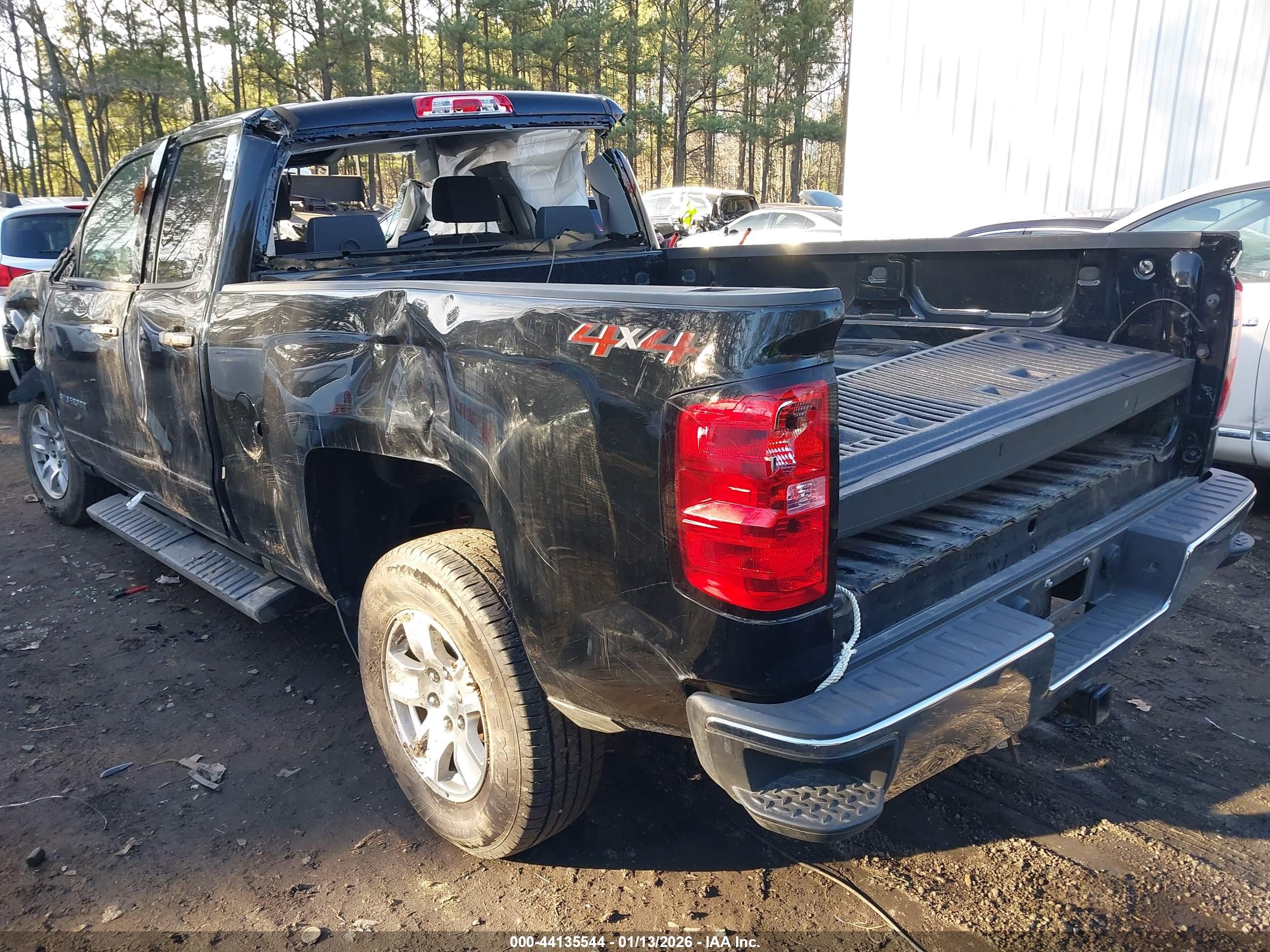 CHEVROLET SILVERADO image 3
