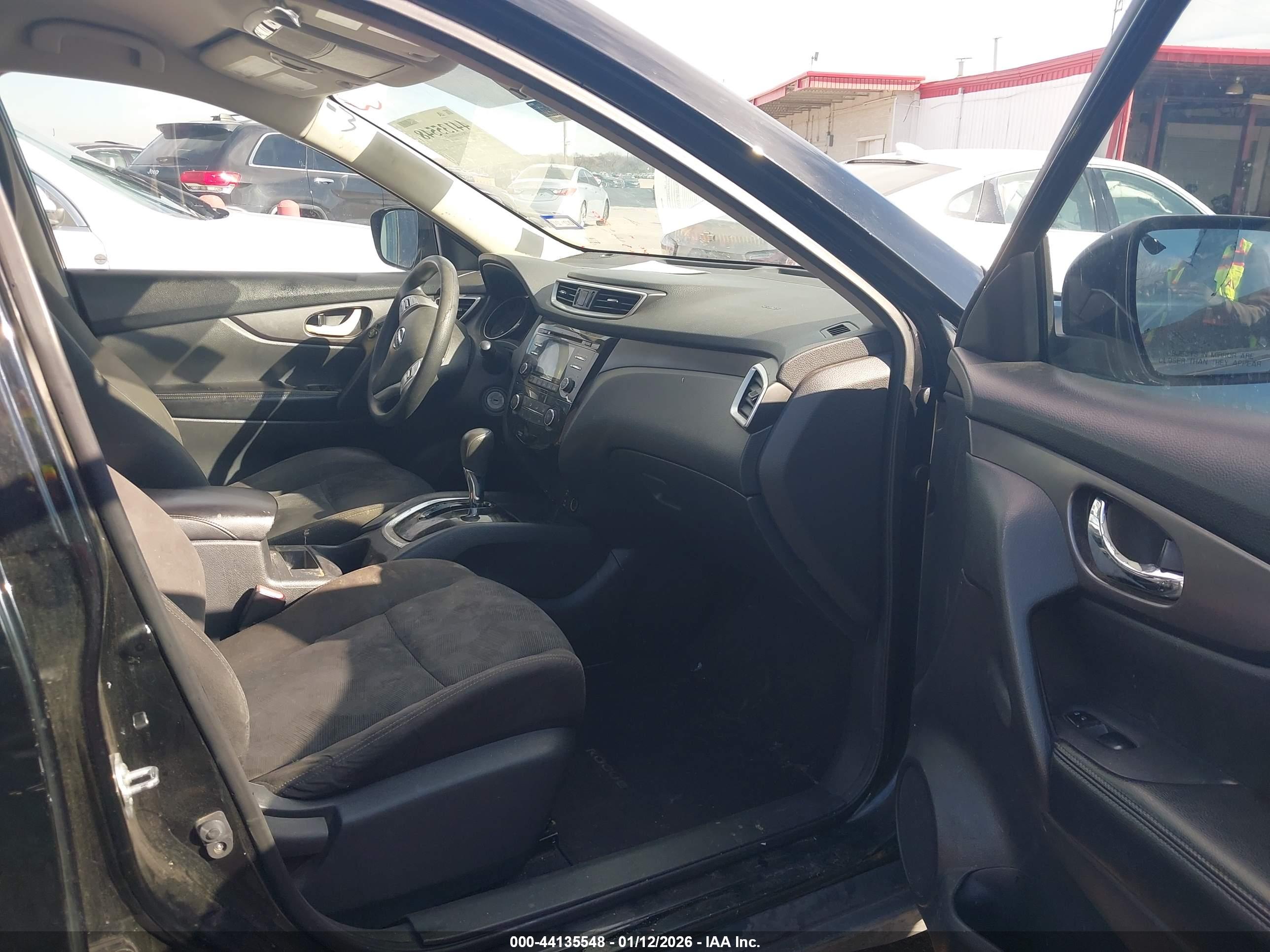 NISSAN ROGUE image 5