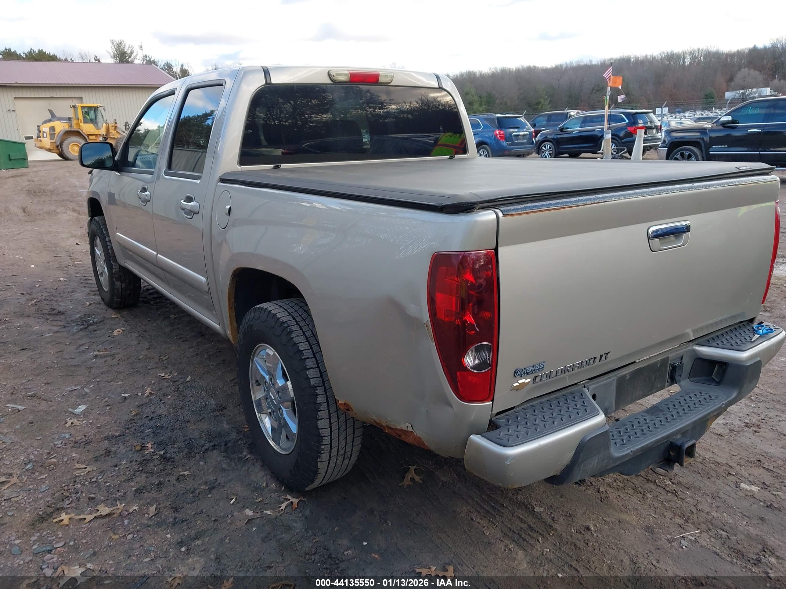 CHEVROLET COLORADO image 3
