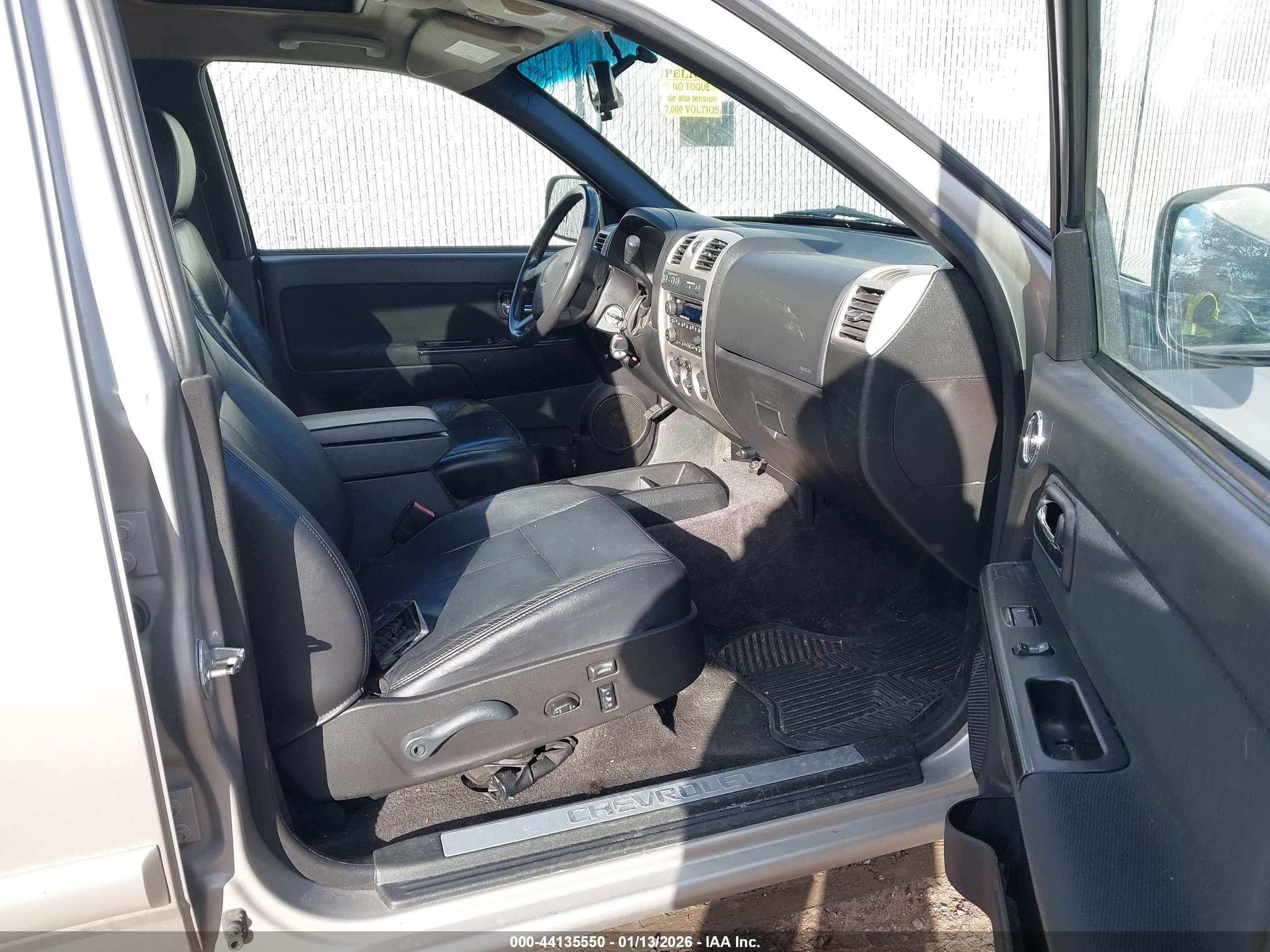 CHEVROLET COLORADO image 5