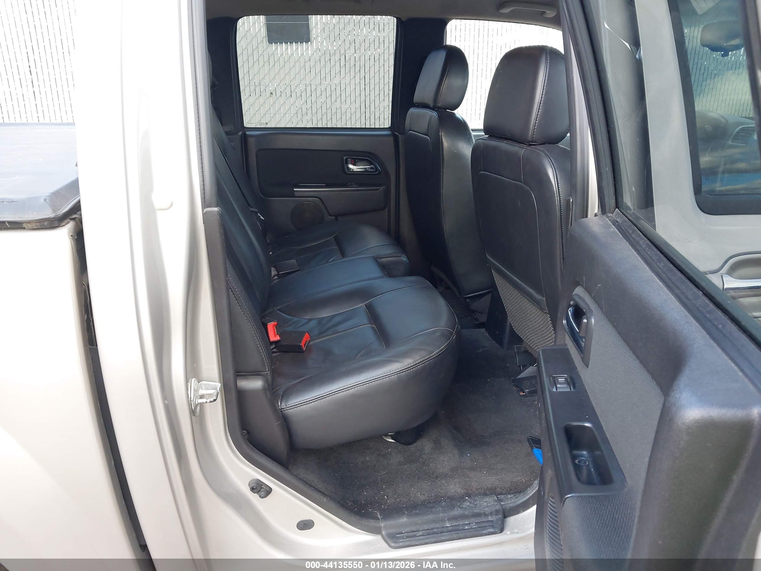 CHEVROLET COLORADO image 8