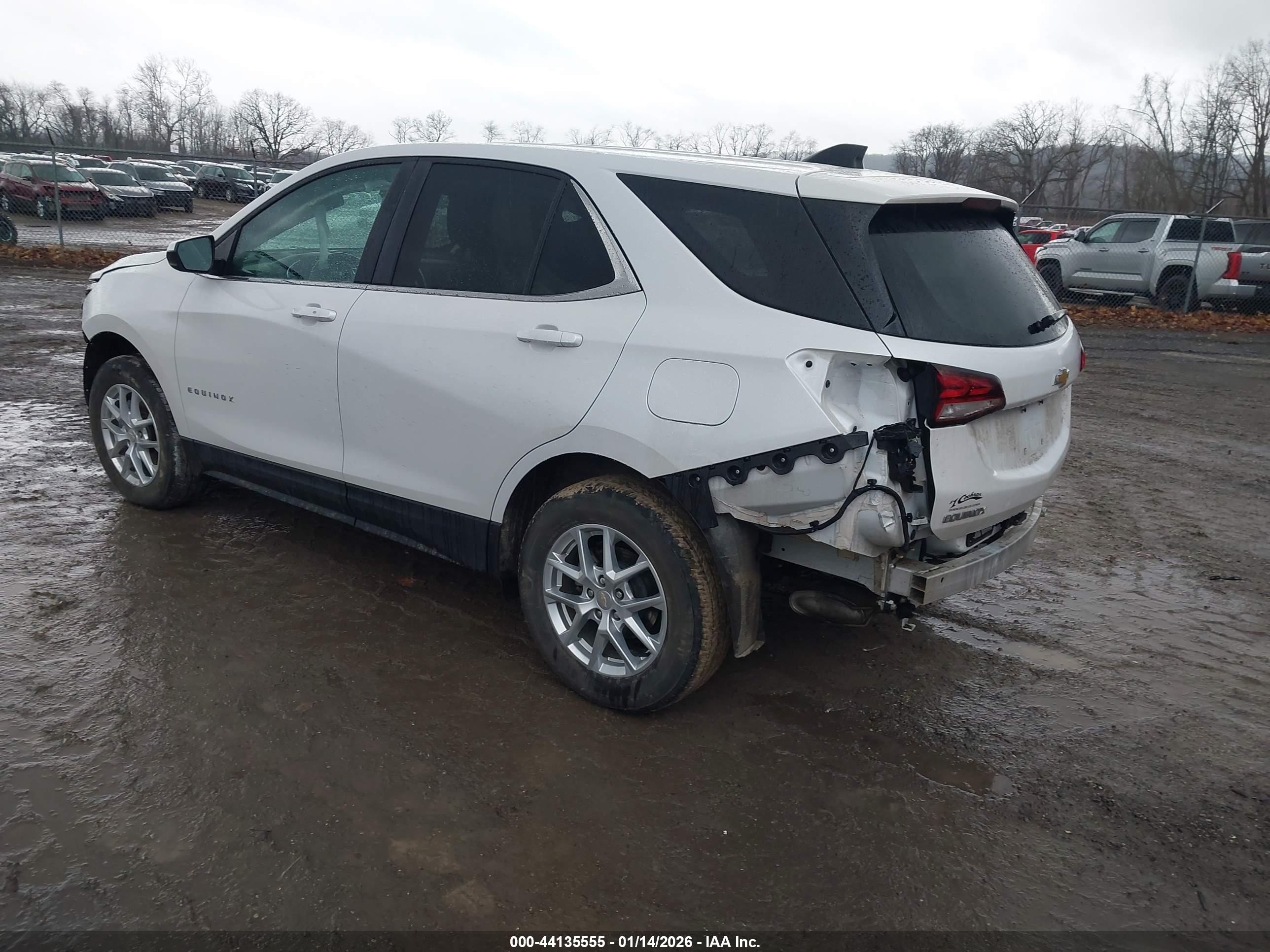 CHEVROLET EQUINOX image 3