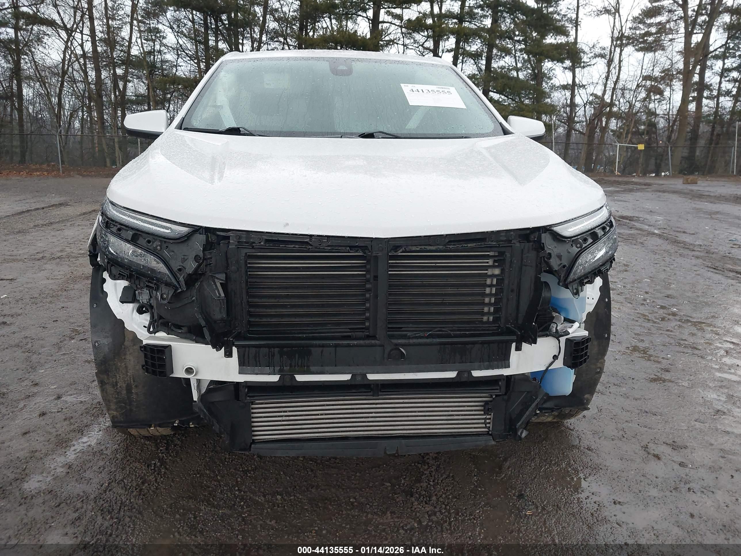 CHEVROLET EQUINOX image 6