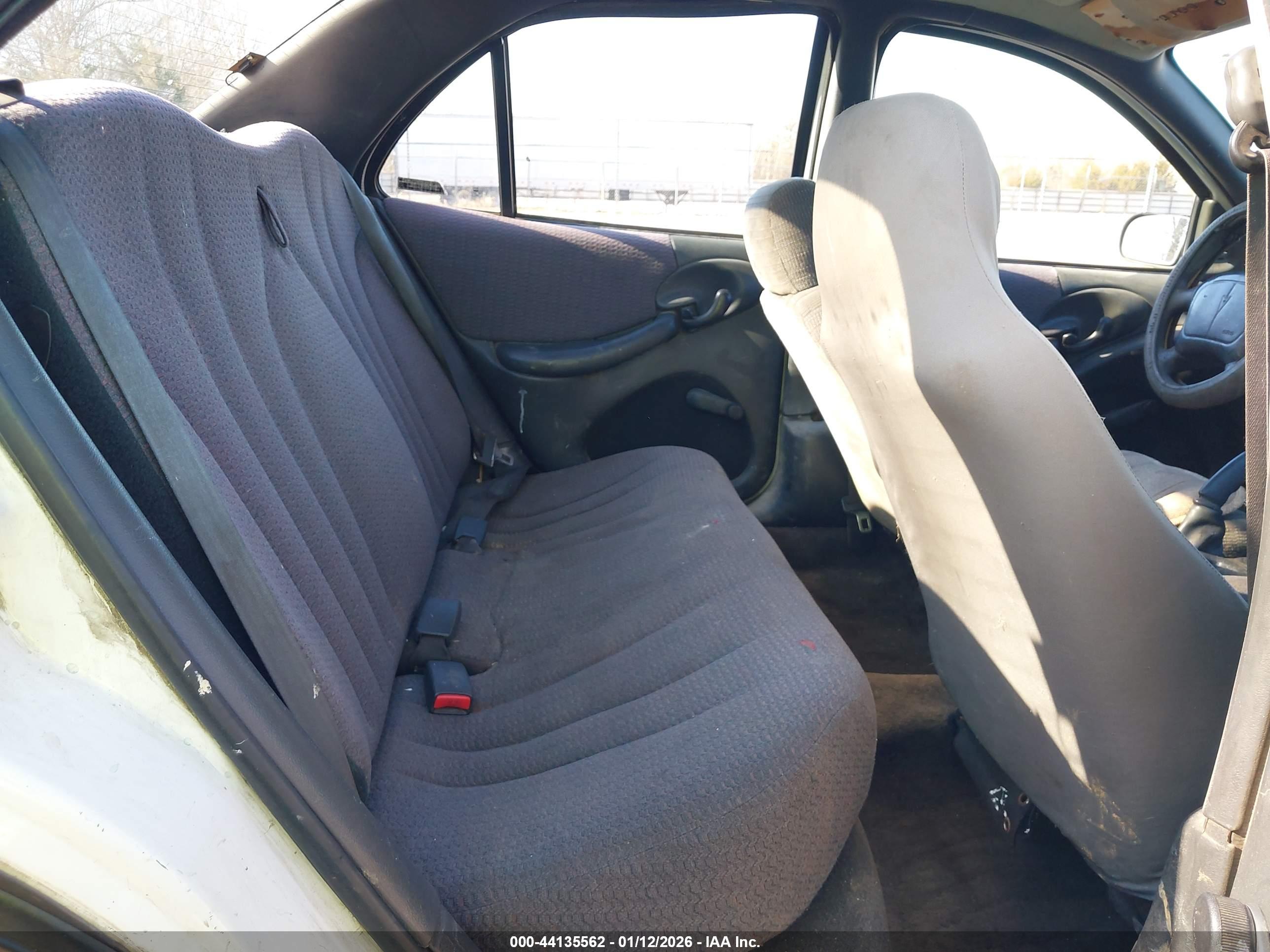 PONTIAC SUNFIRE image 8