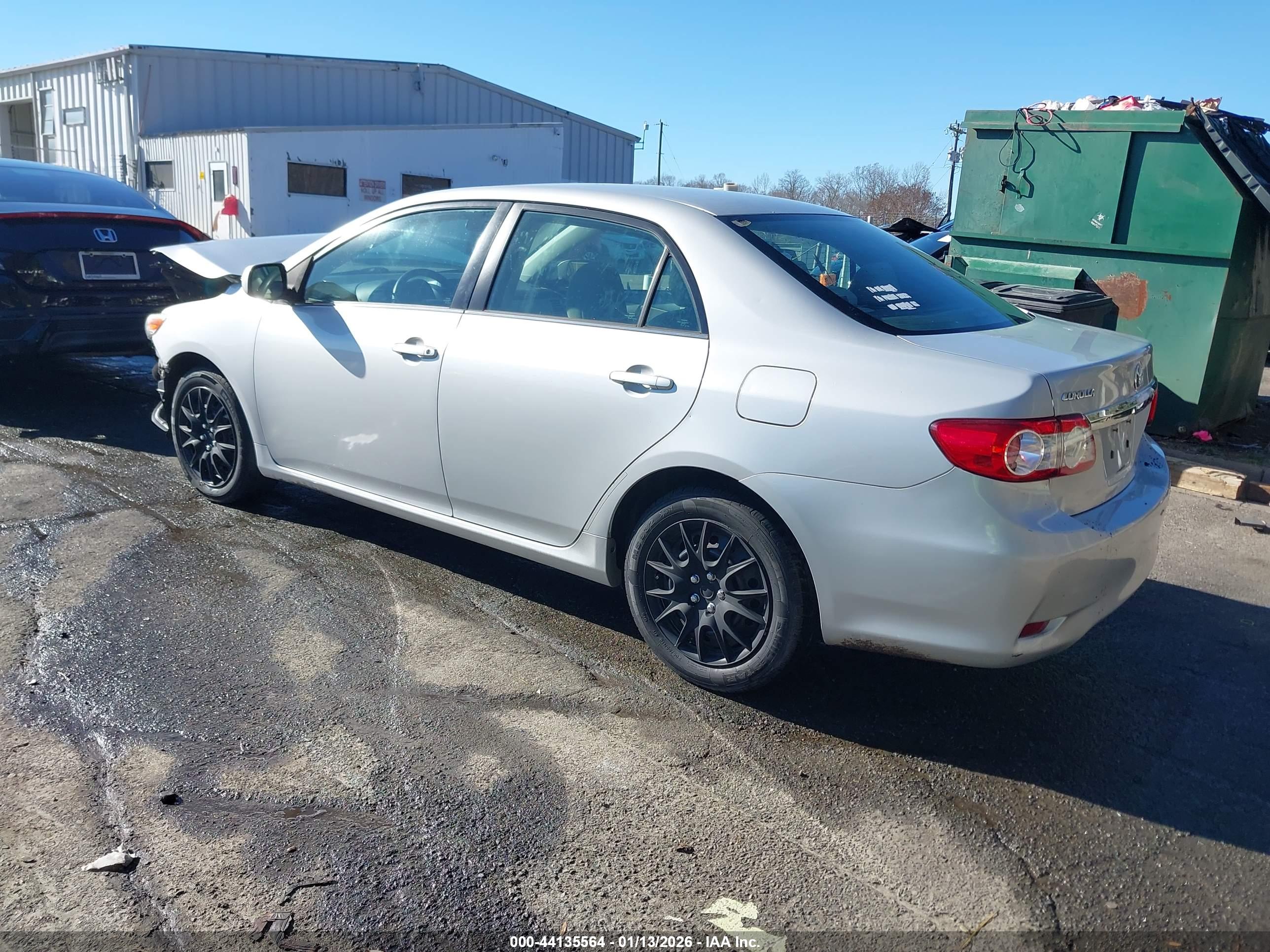 TOYOTA COROLLA image 3