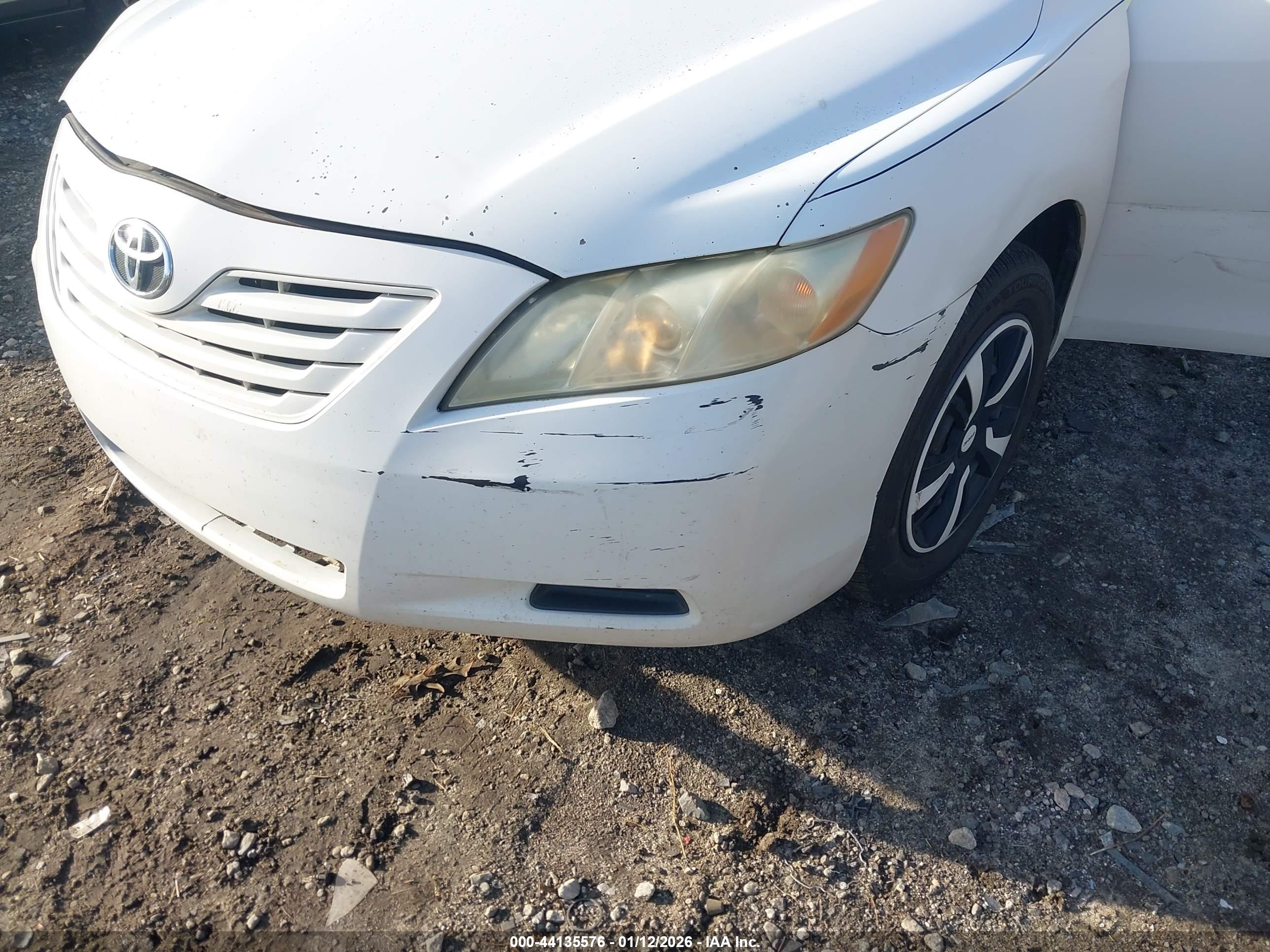 TOYOTA CAMRY image 6