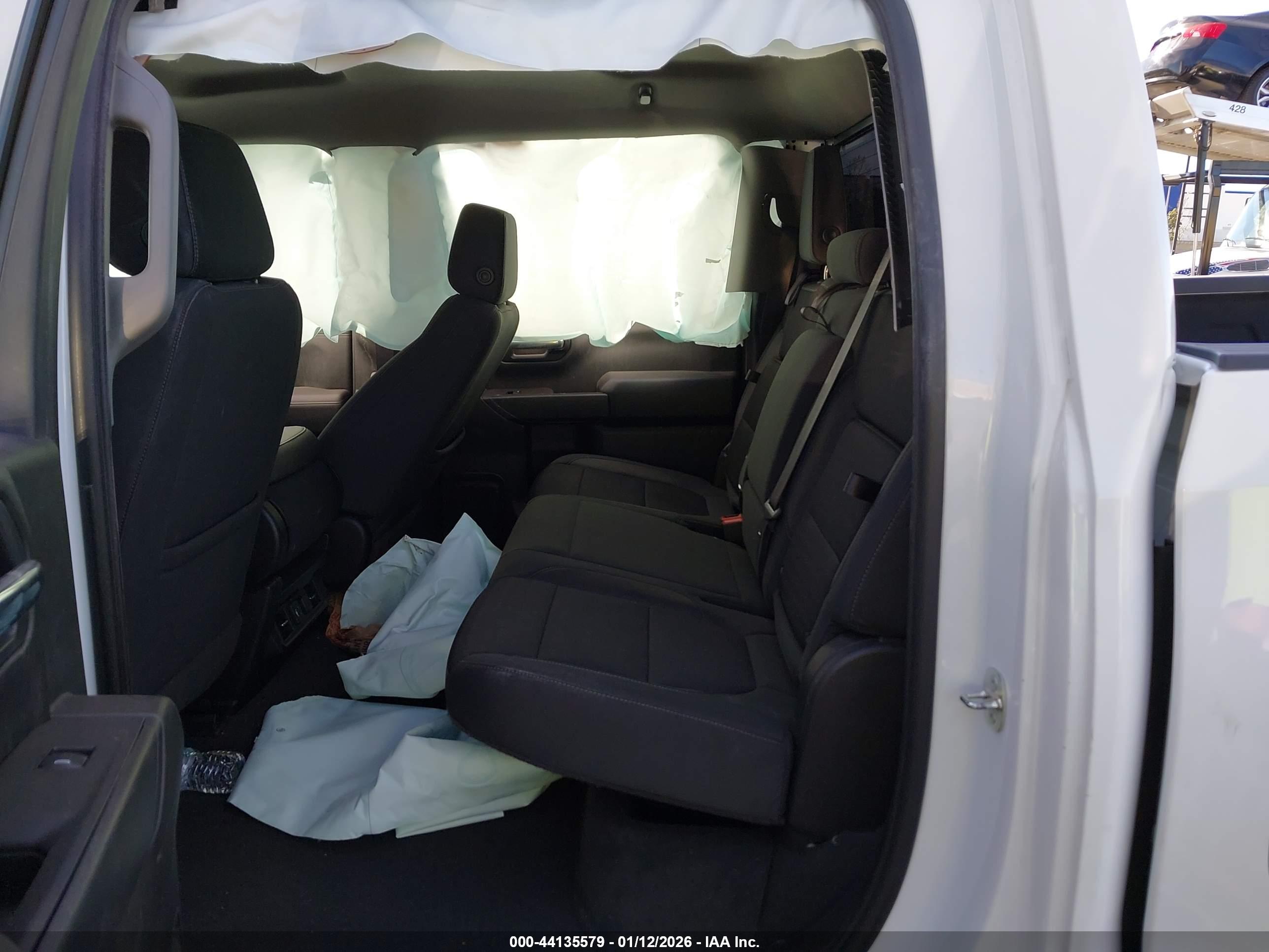 CHEVROLET SILVERADO image 8