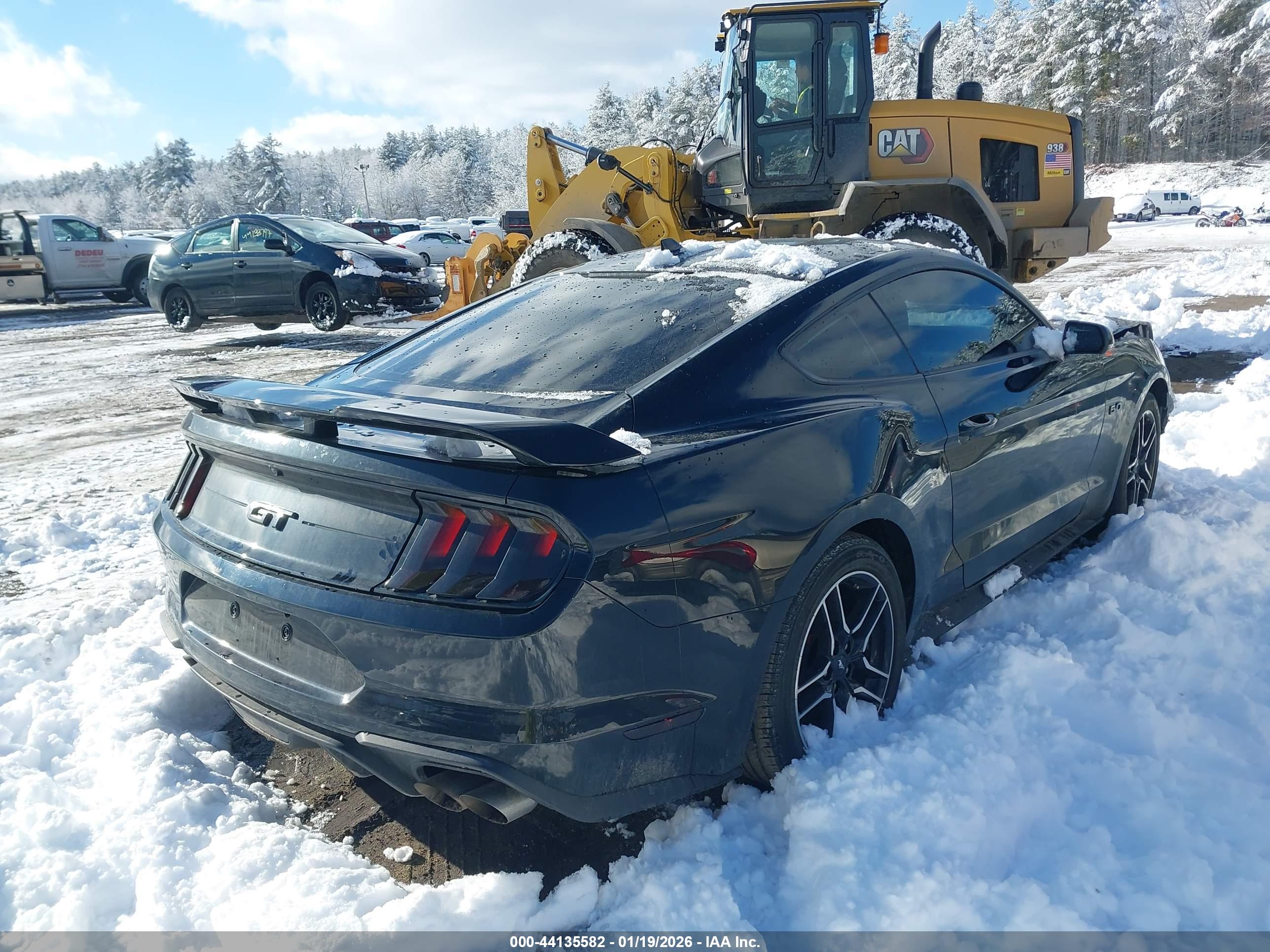 FORD MUSTANG image 4
