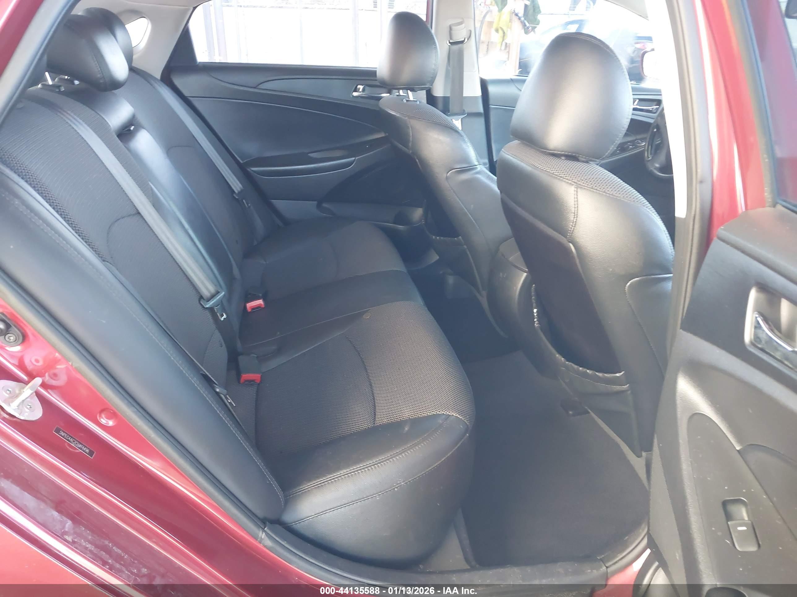HYUNDAI SONATA image 8