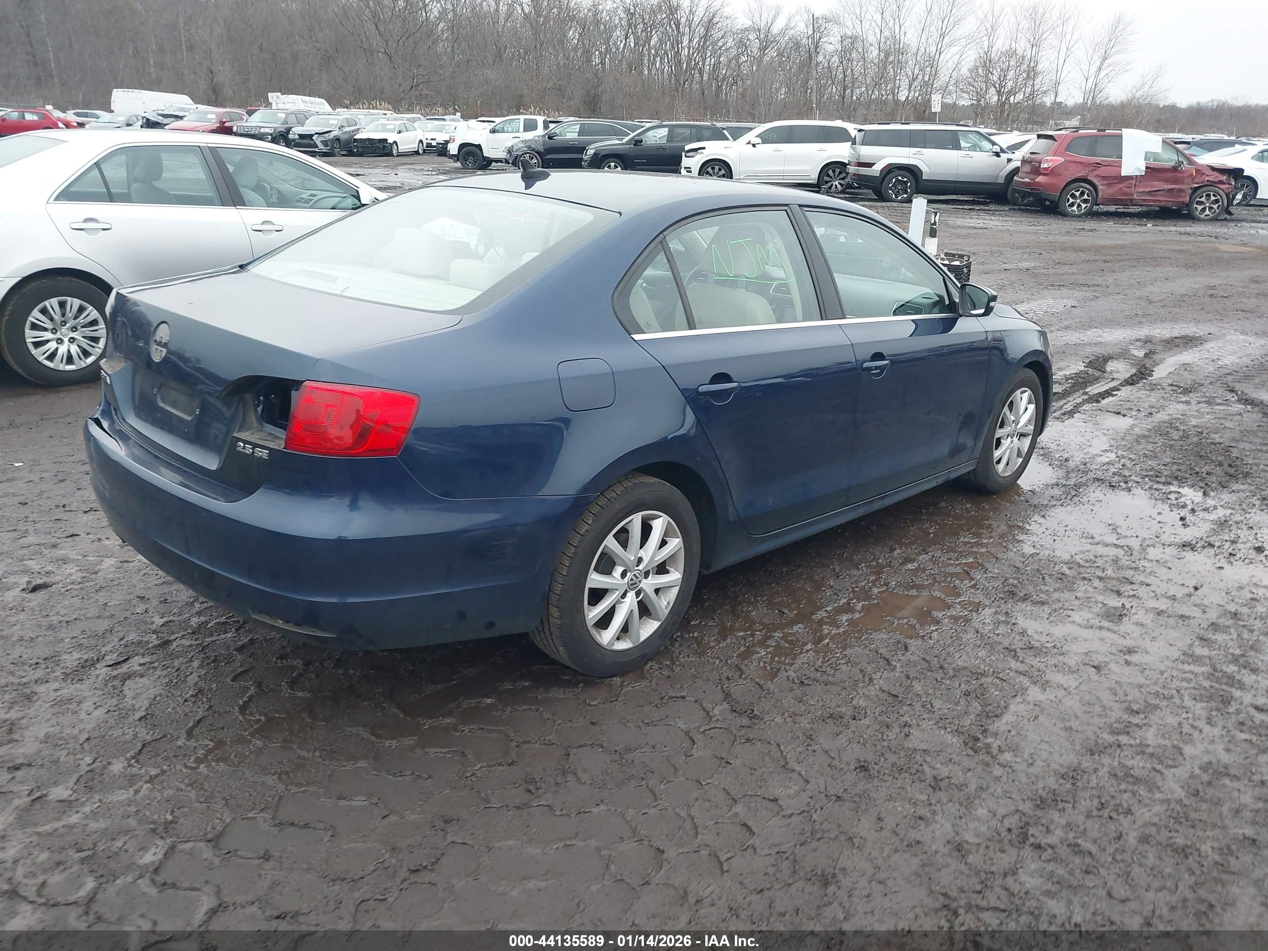 VOLKSWAGEN JETTA image 4