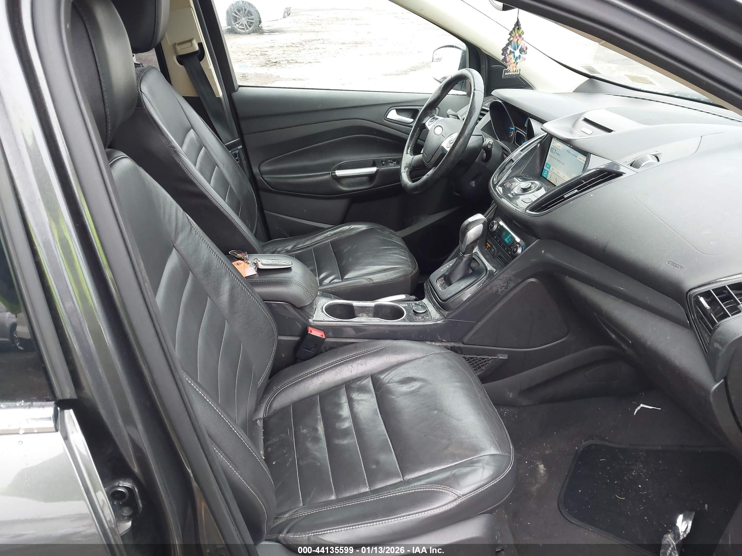 FORD ESCAPE image 5