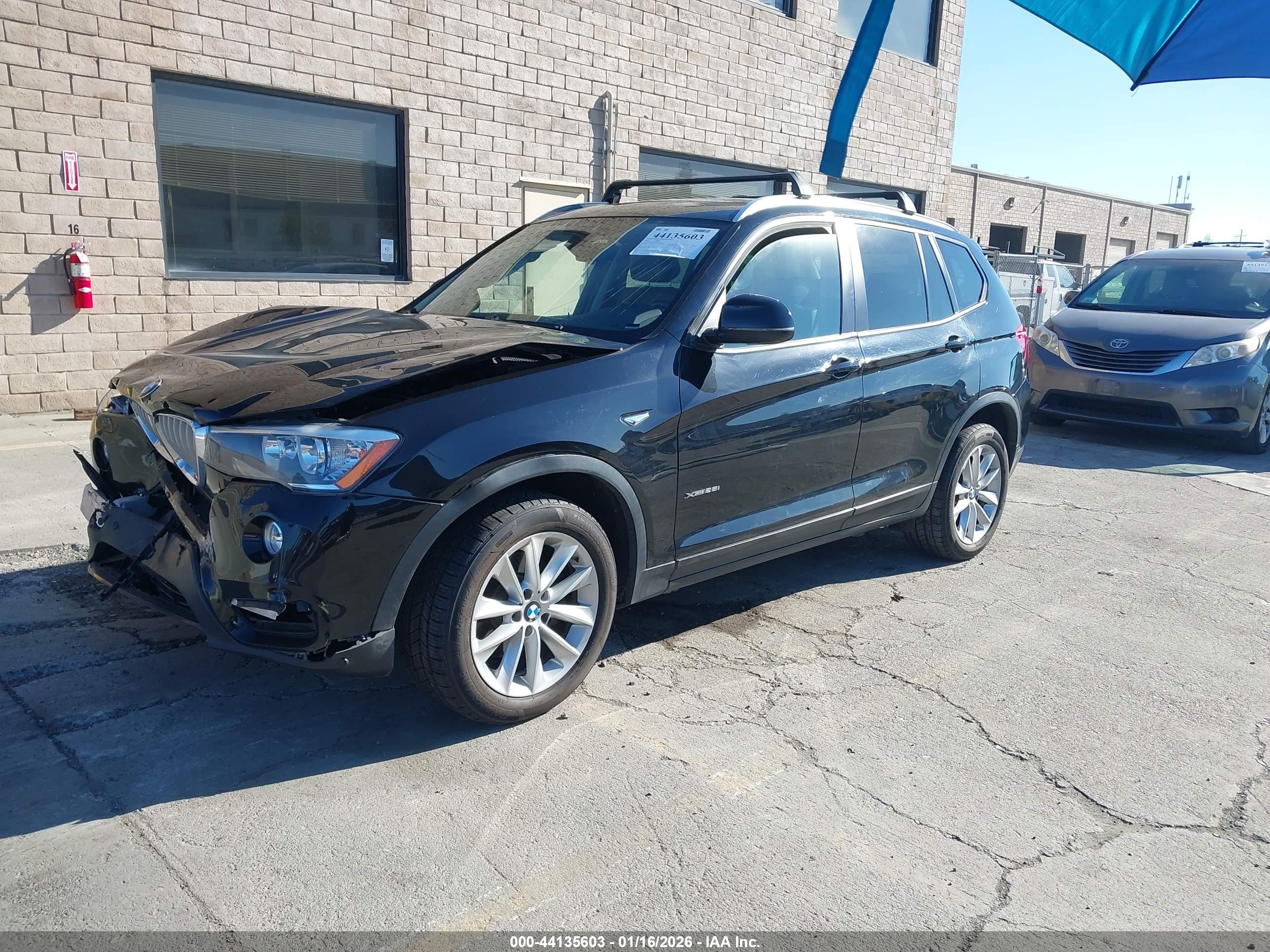 BMW X3 image 2