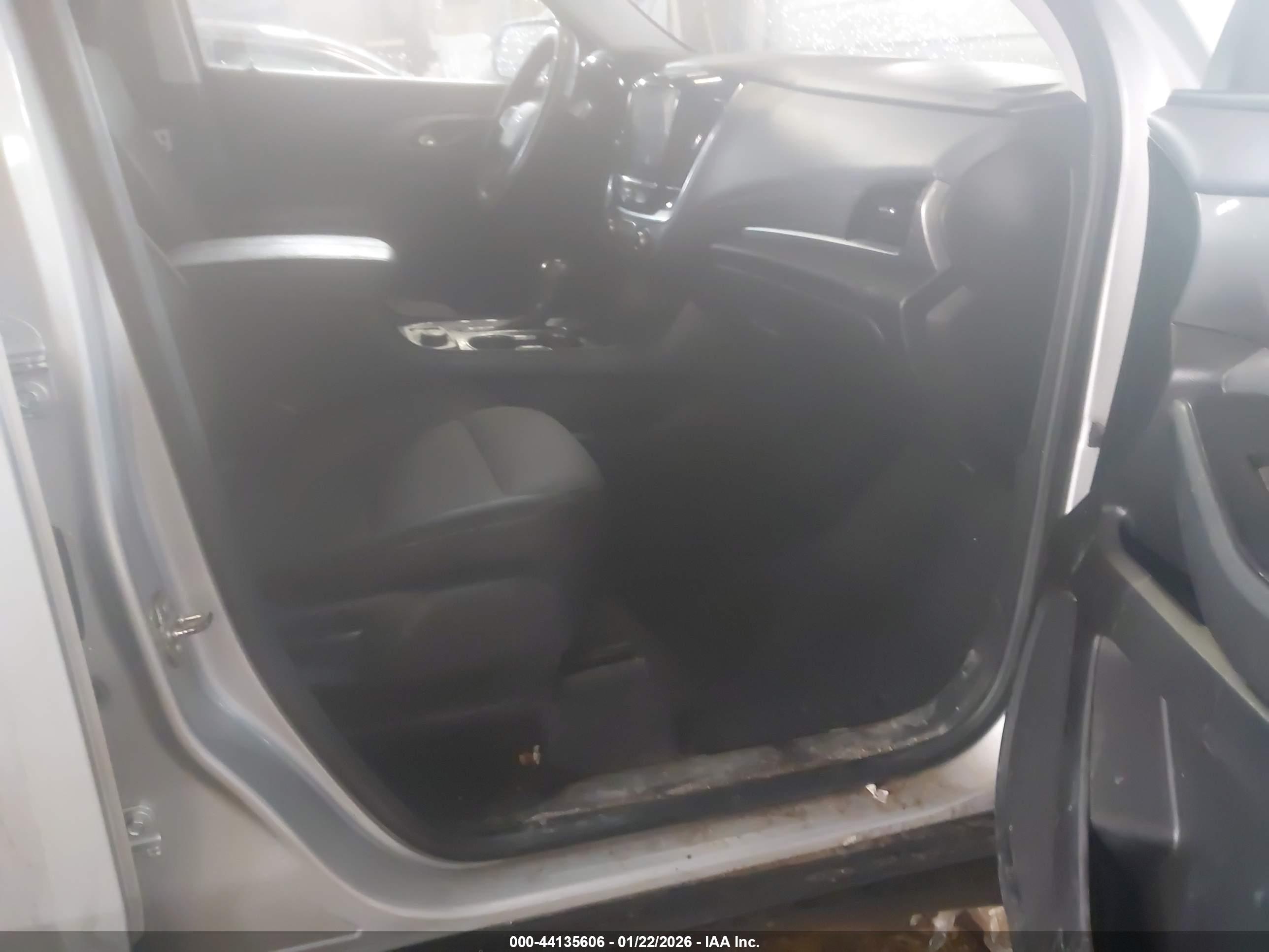 CHEVROLET TRAVERSE image 5