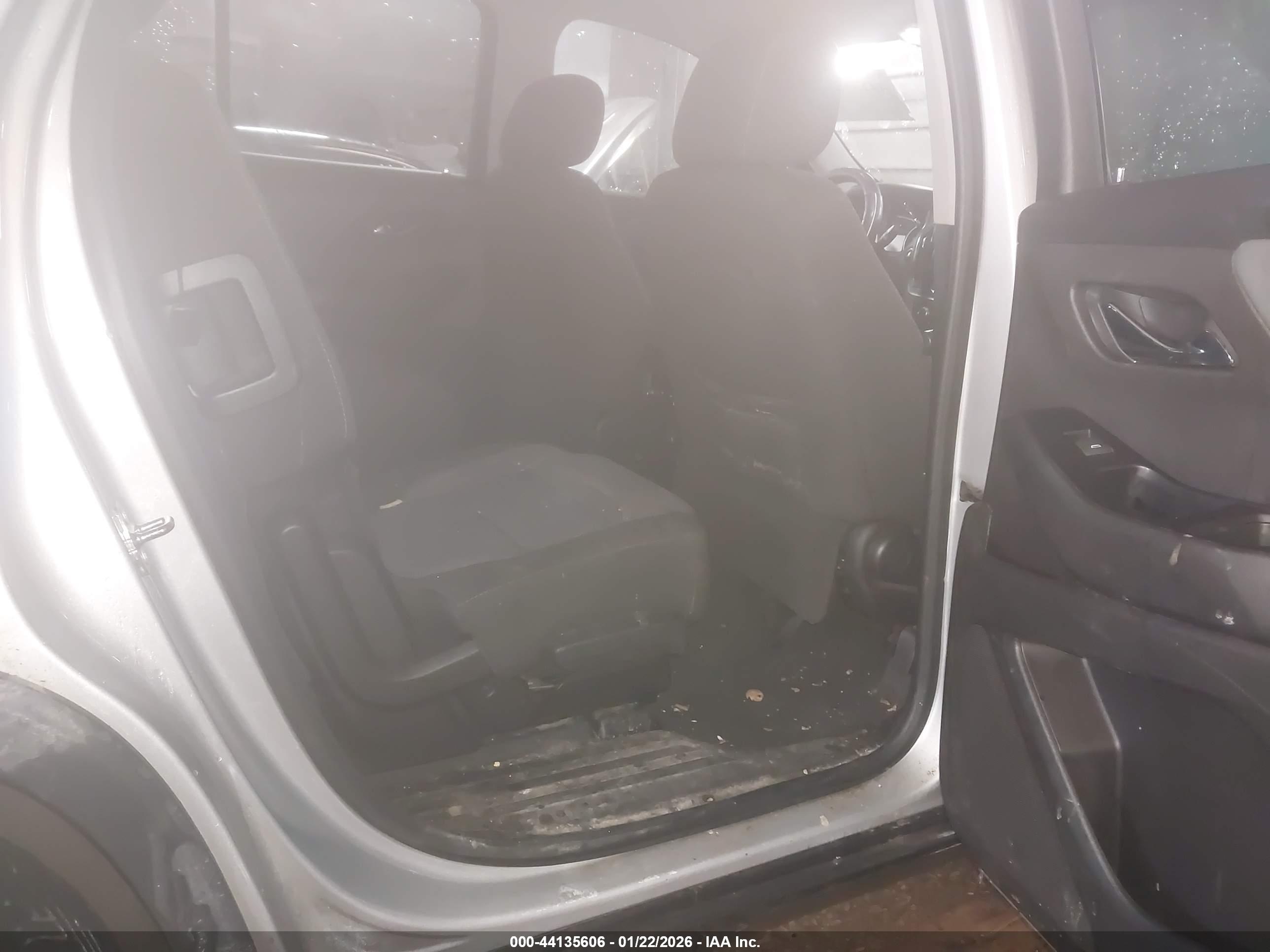CHEVROLET TRAVERSE image 8