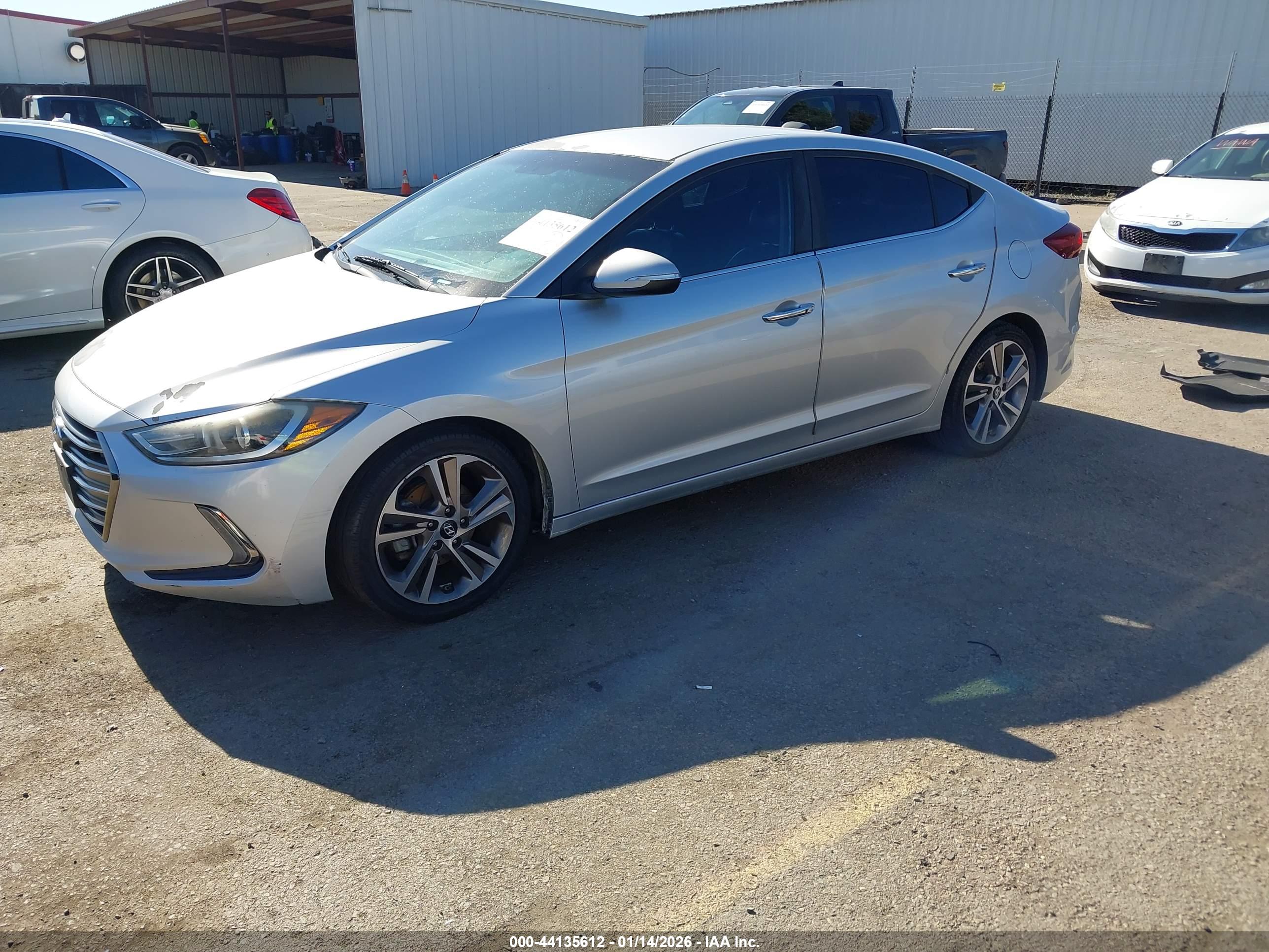 HYUNDAI ELANTRA image 2