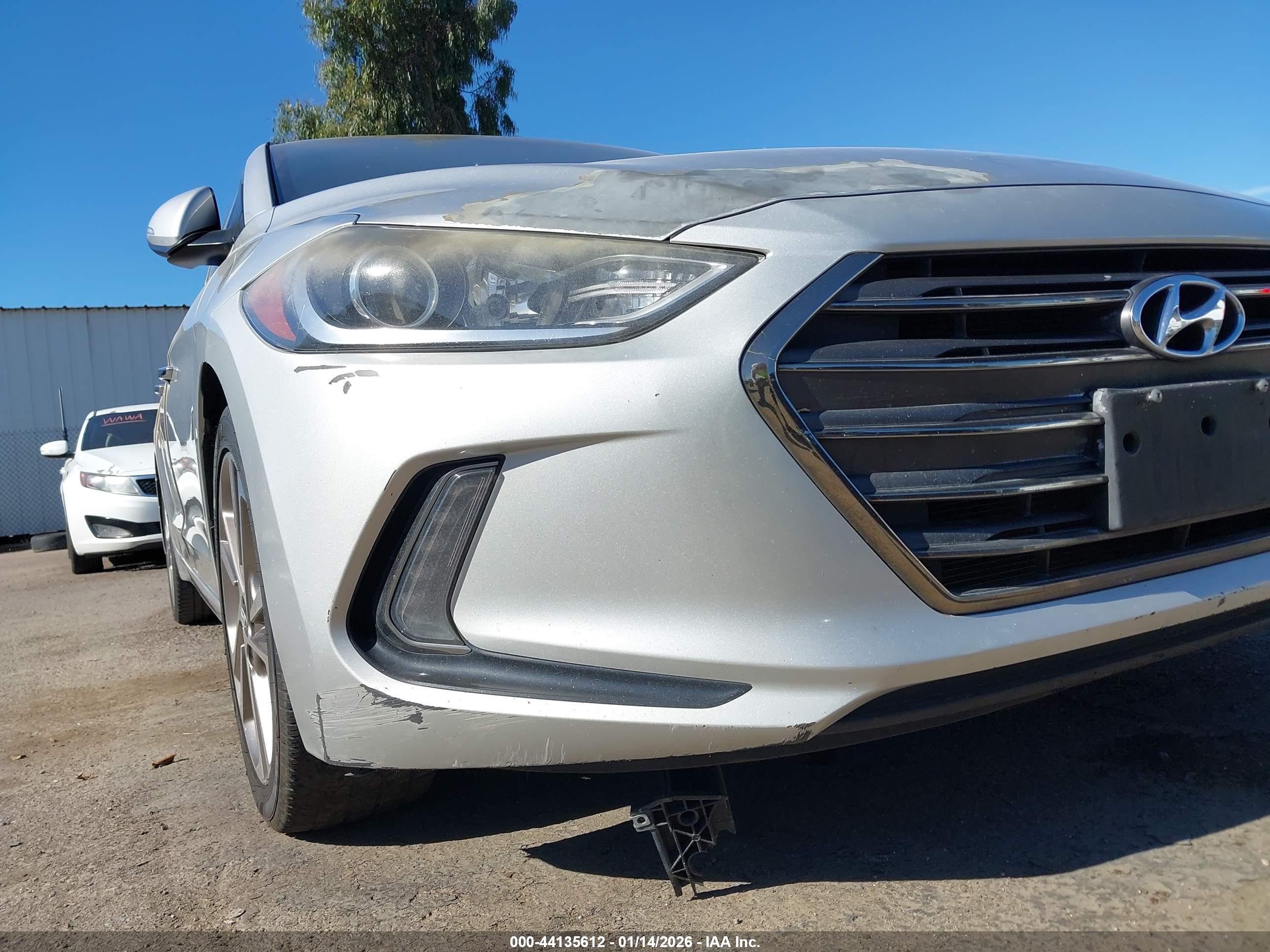 HYUNDAI ELANTRA image 6