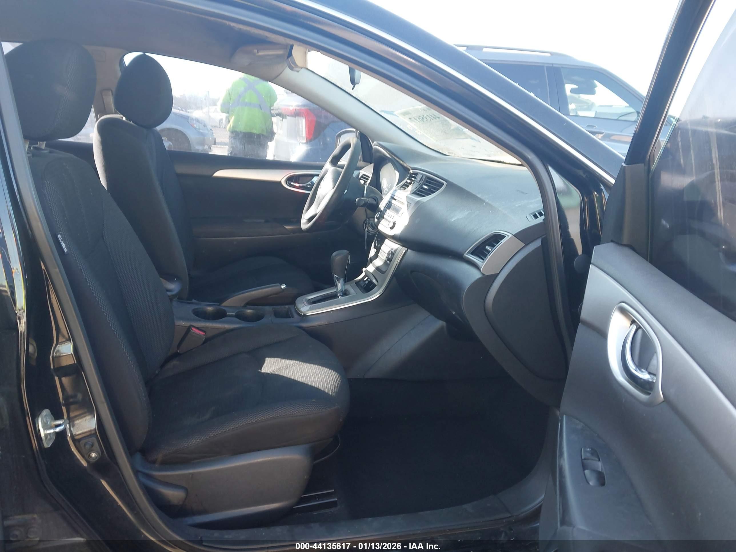 NISSAN SENTRA image 5